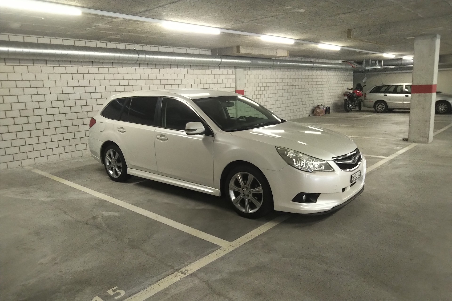 SUBARU 2.0i Swiss-image-1