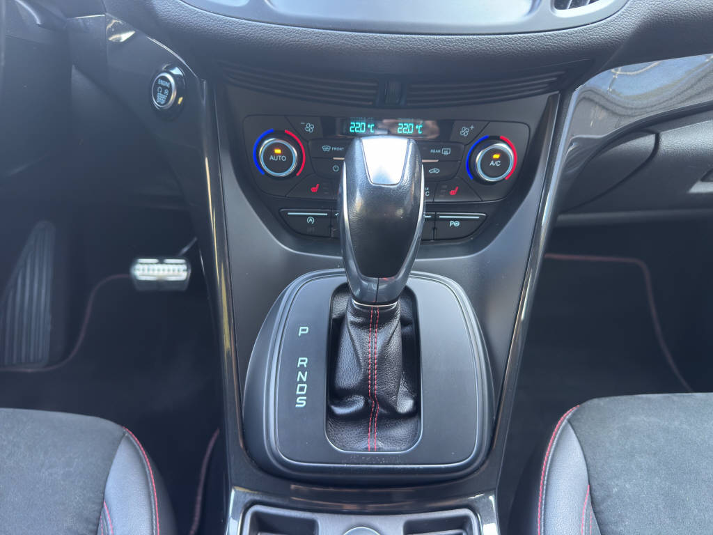 FORD Kuga 2.0 TDCi 180 ST-Line-image-15