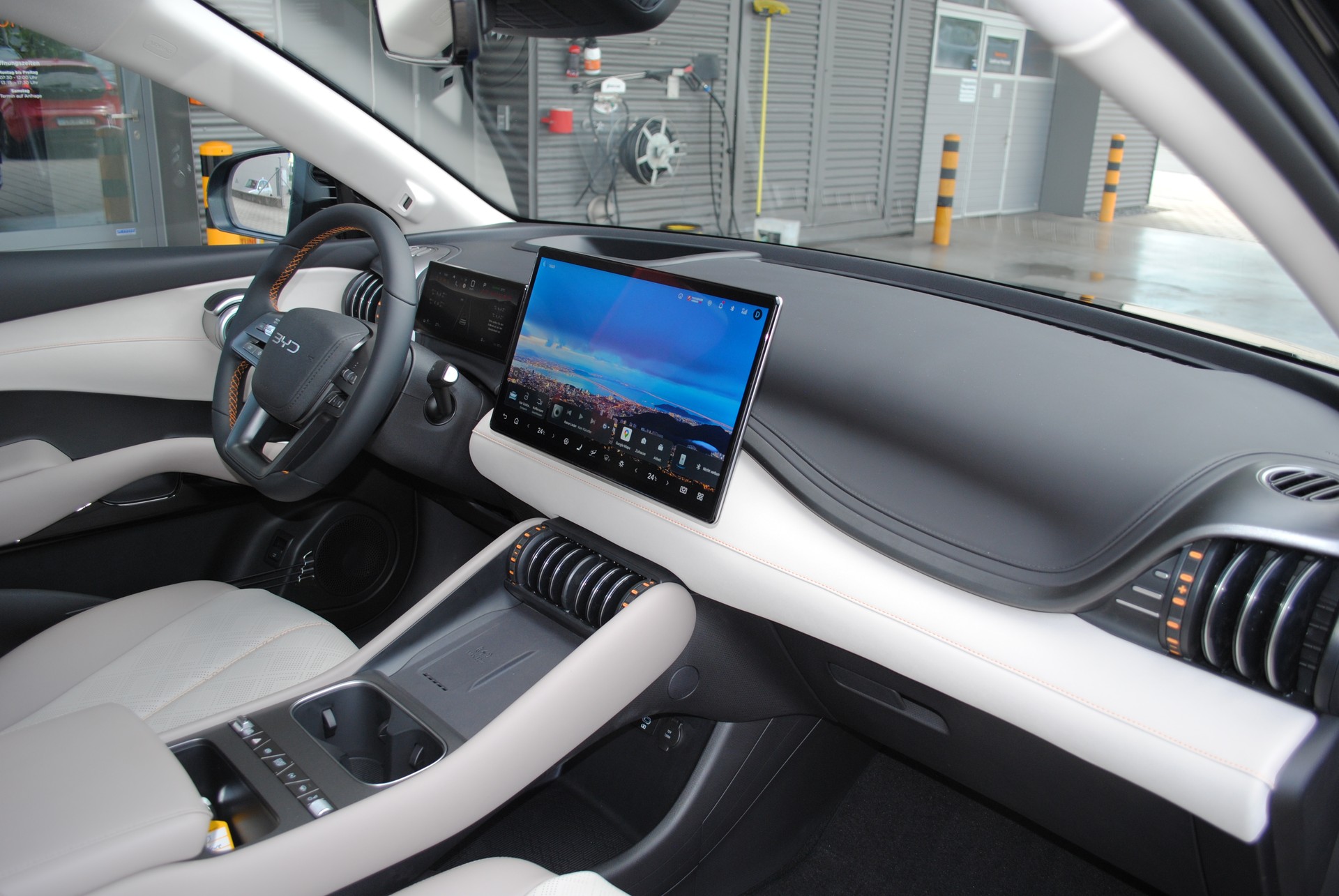 BYD Atto 3 EVO 74.8 kWh Excellence AWD-image-14