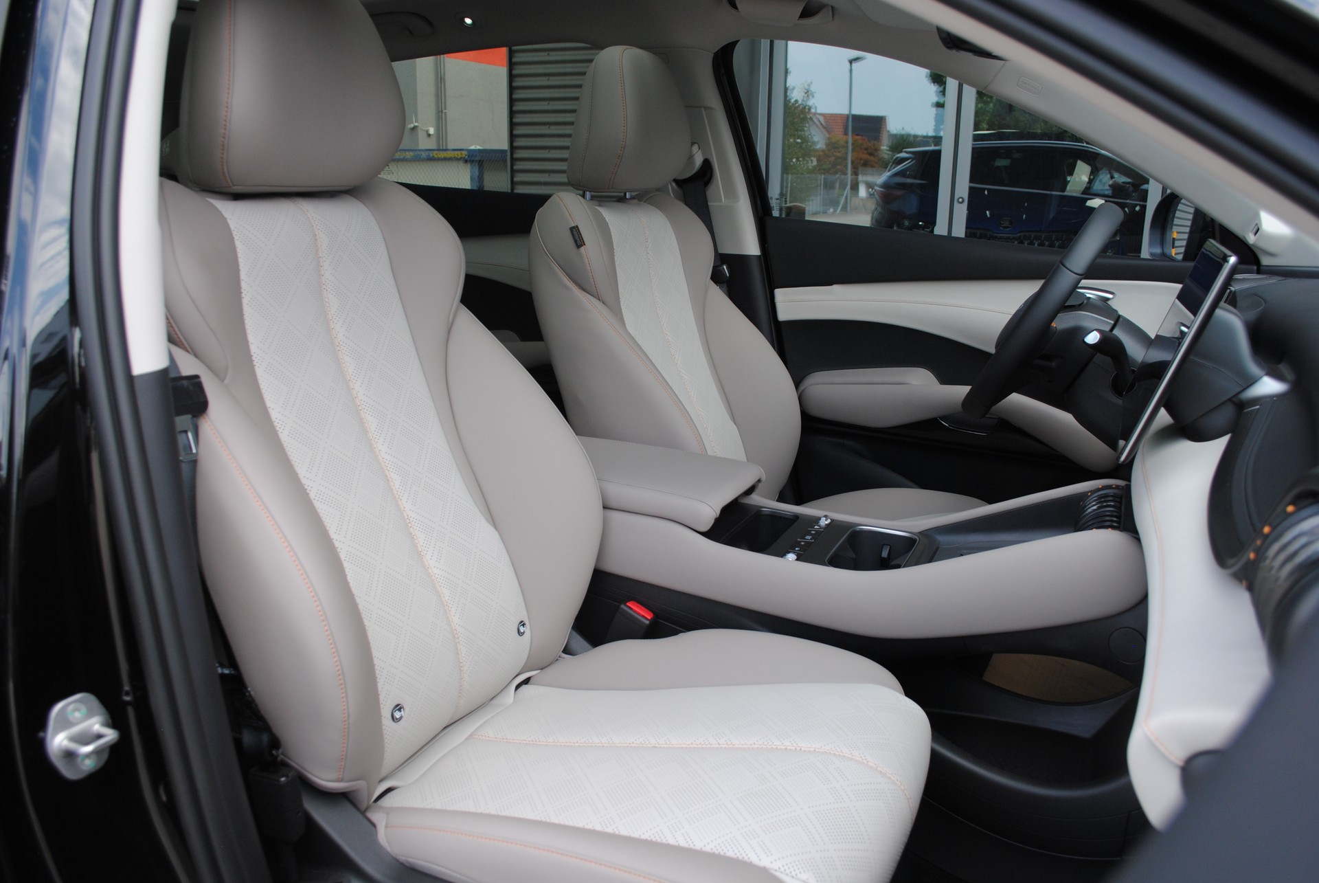 BYD Atto 3 EVO 74.8 kWh Excellence AWD-image-15