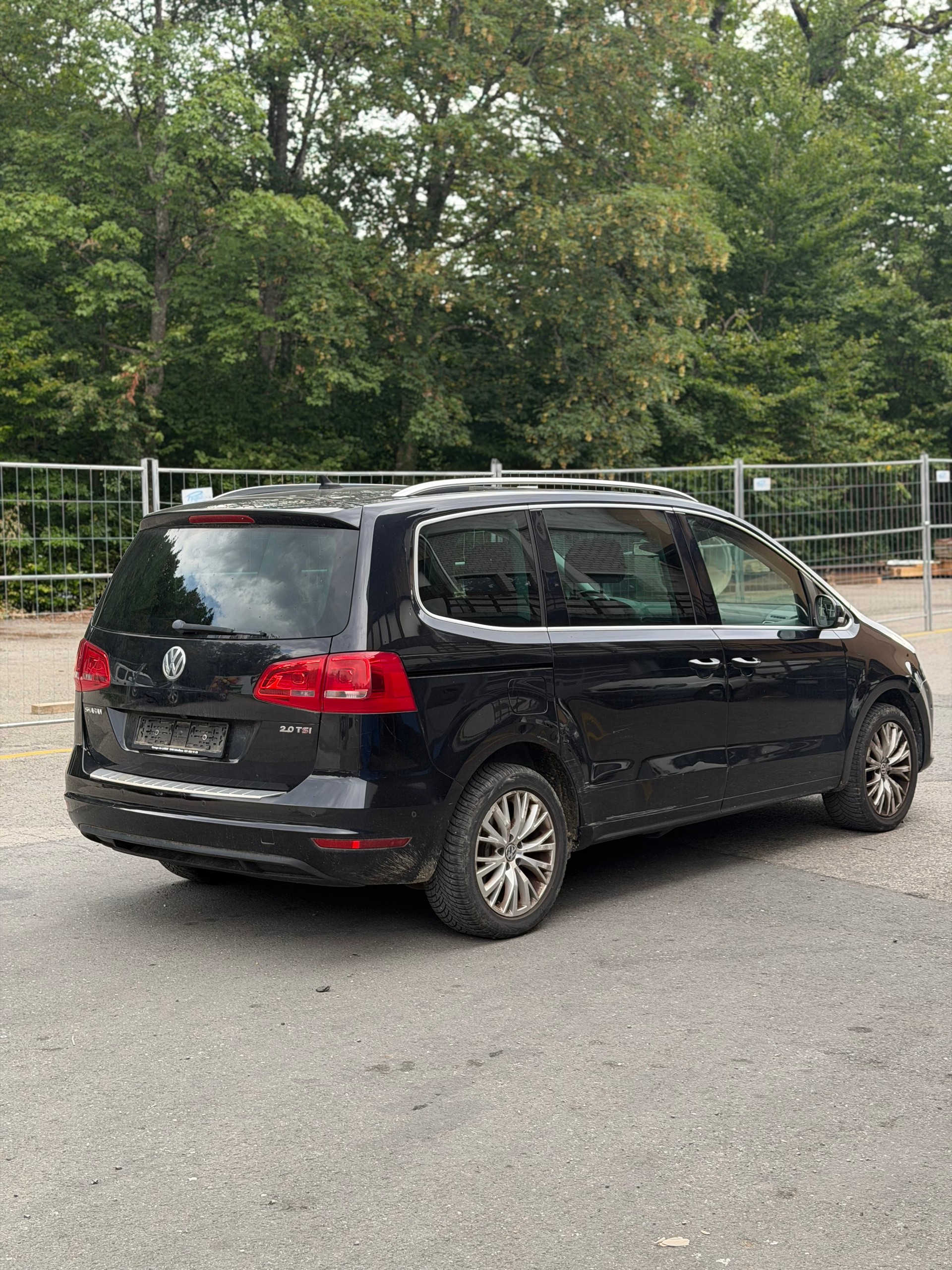 VW Sharan 2.0 TSI Design DSG-image-3