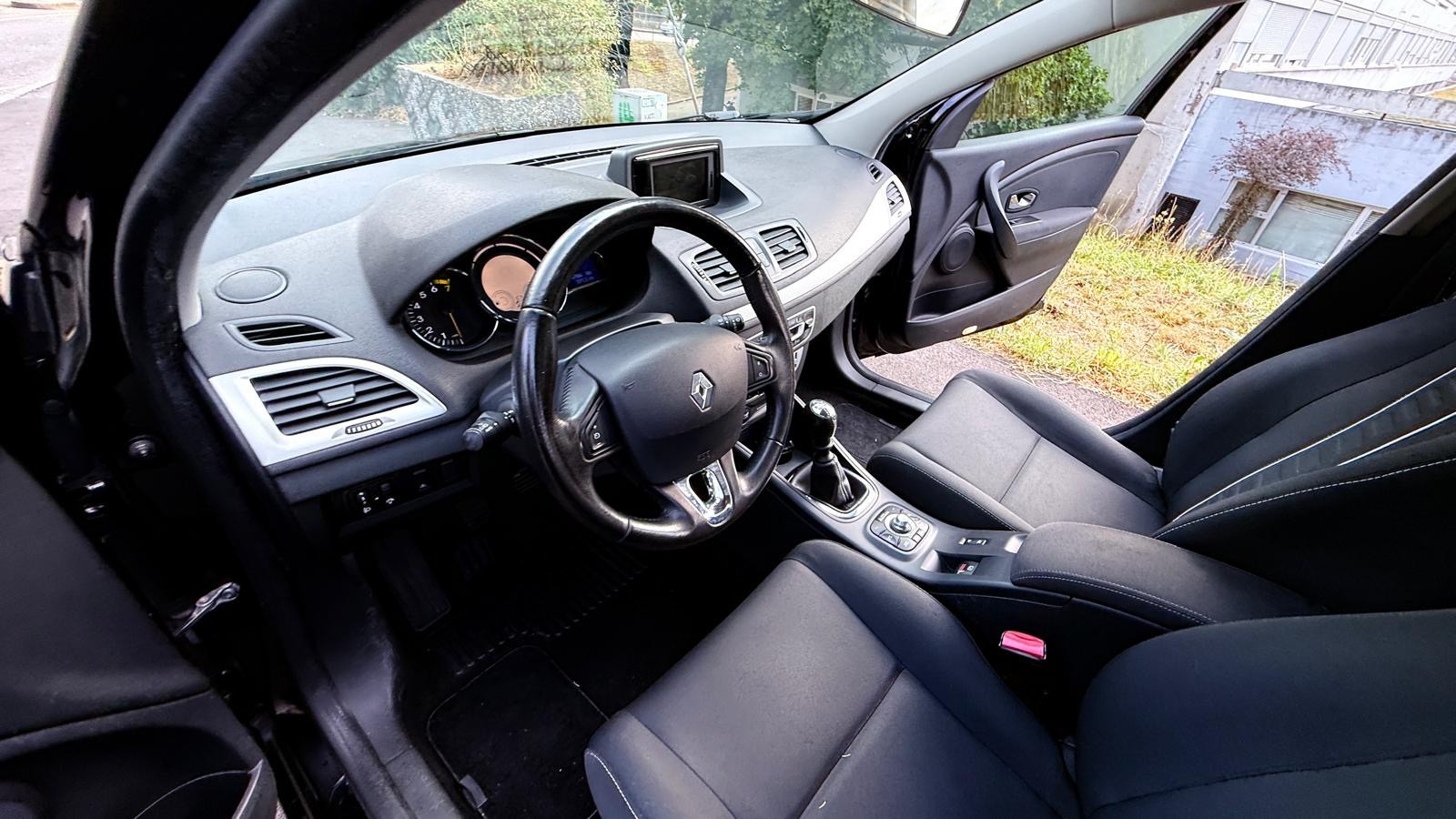 RENAULT Mégane 1.4 Dynamique-image-9