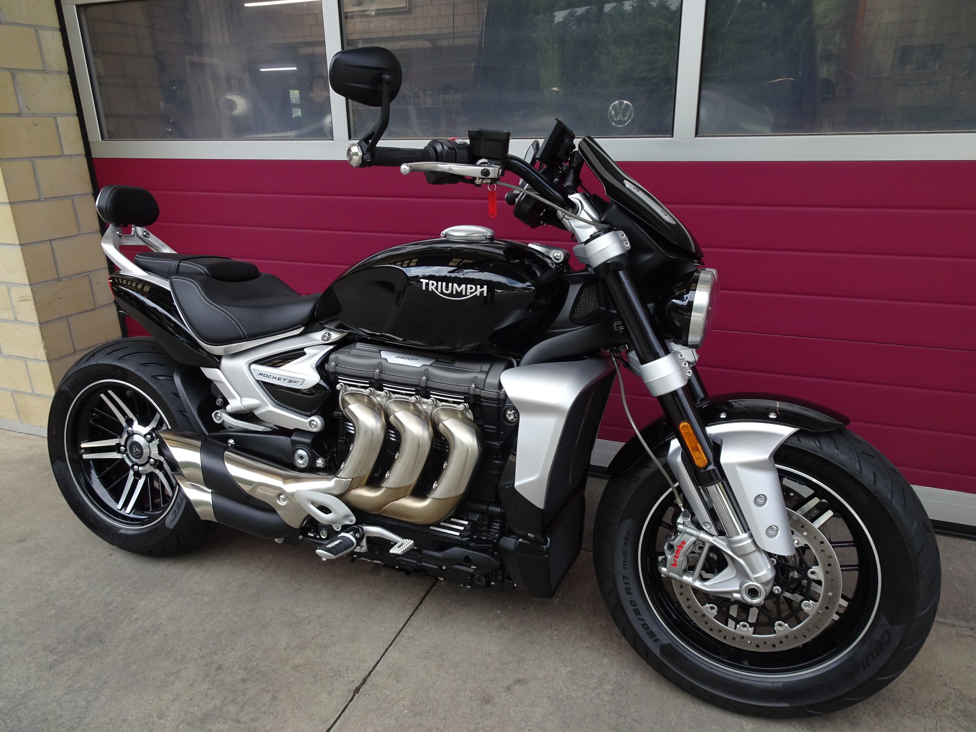TRIUMPH Rocket 3 GT-showroom-element-2