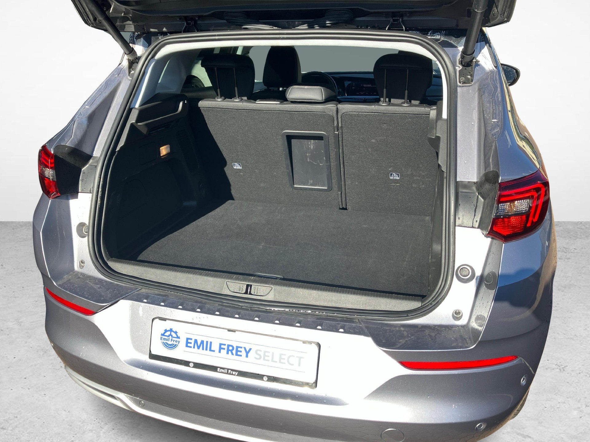 OPEL Grandland 1.6 T PHEV Elegance-image-11