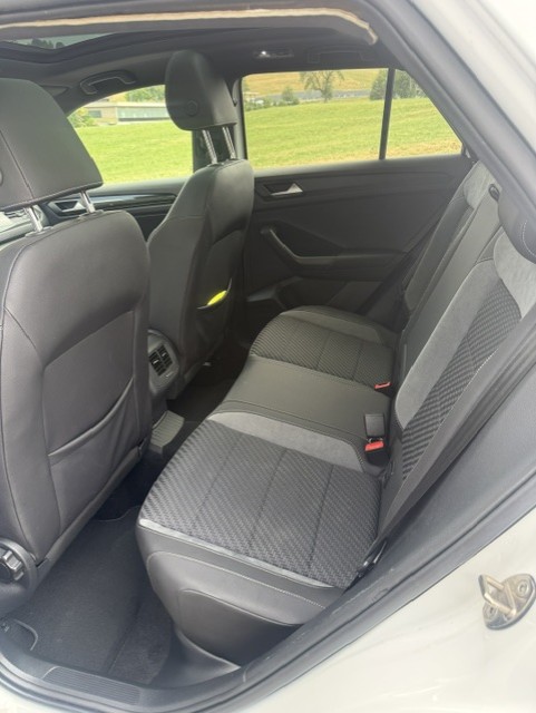 VW 1.5 TSI Sport-image-6
