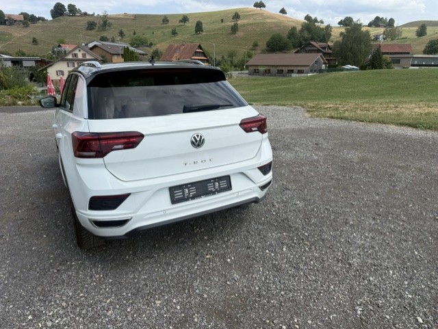 VW 1.5 TSI Sport-image-1