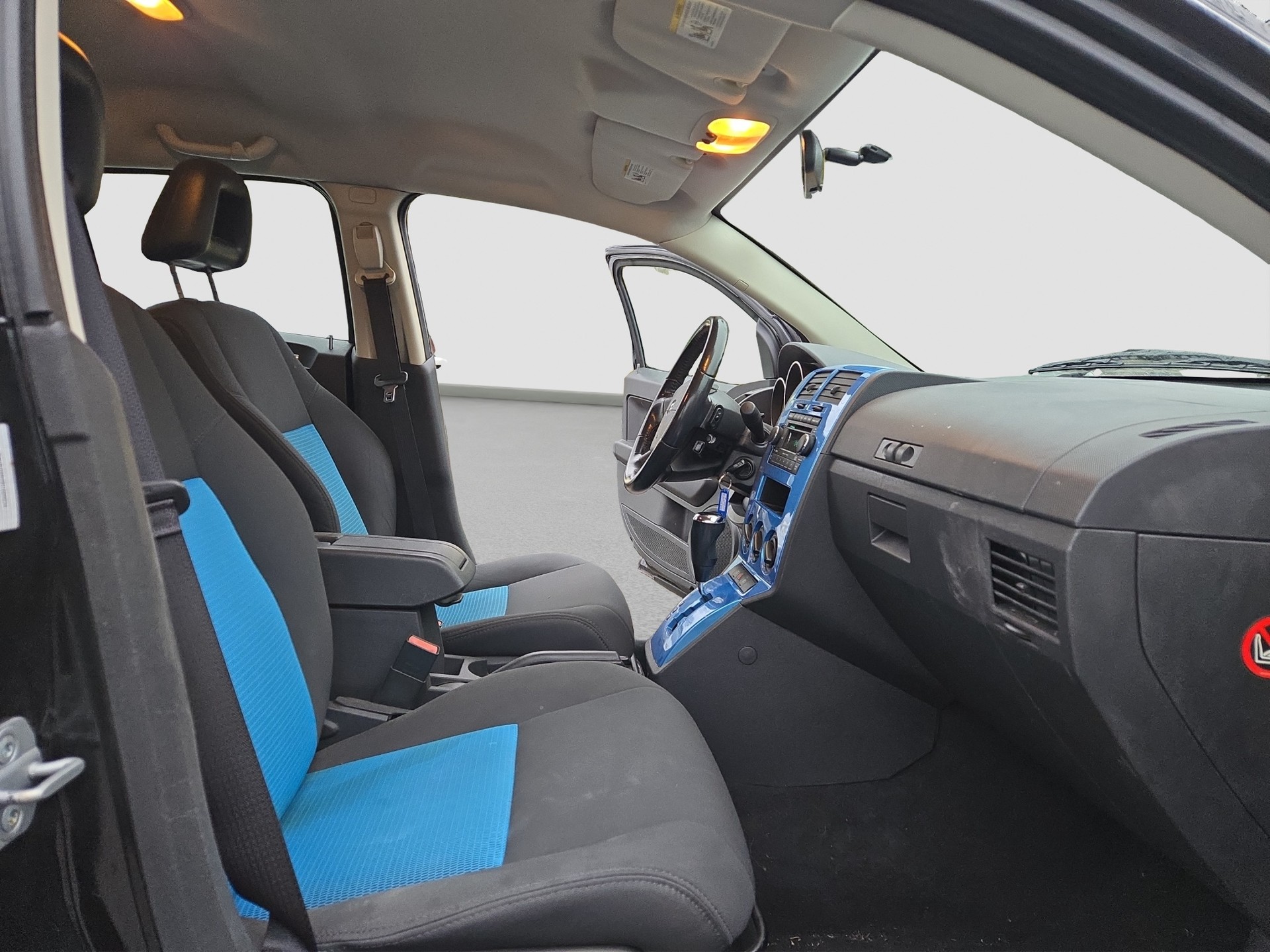 DODGE Caliber 2.0 SXT CVT-image-8