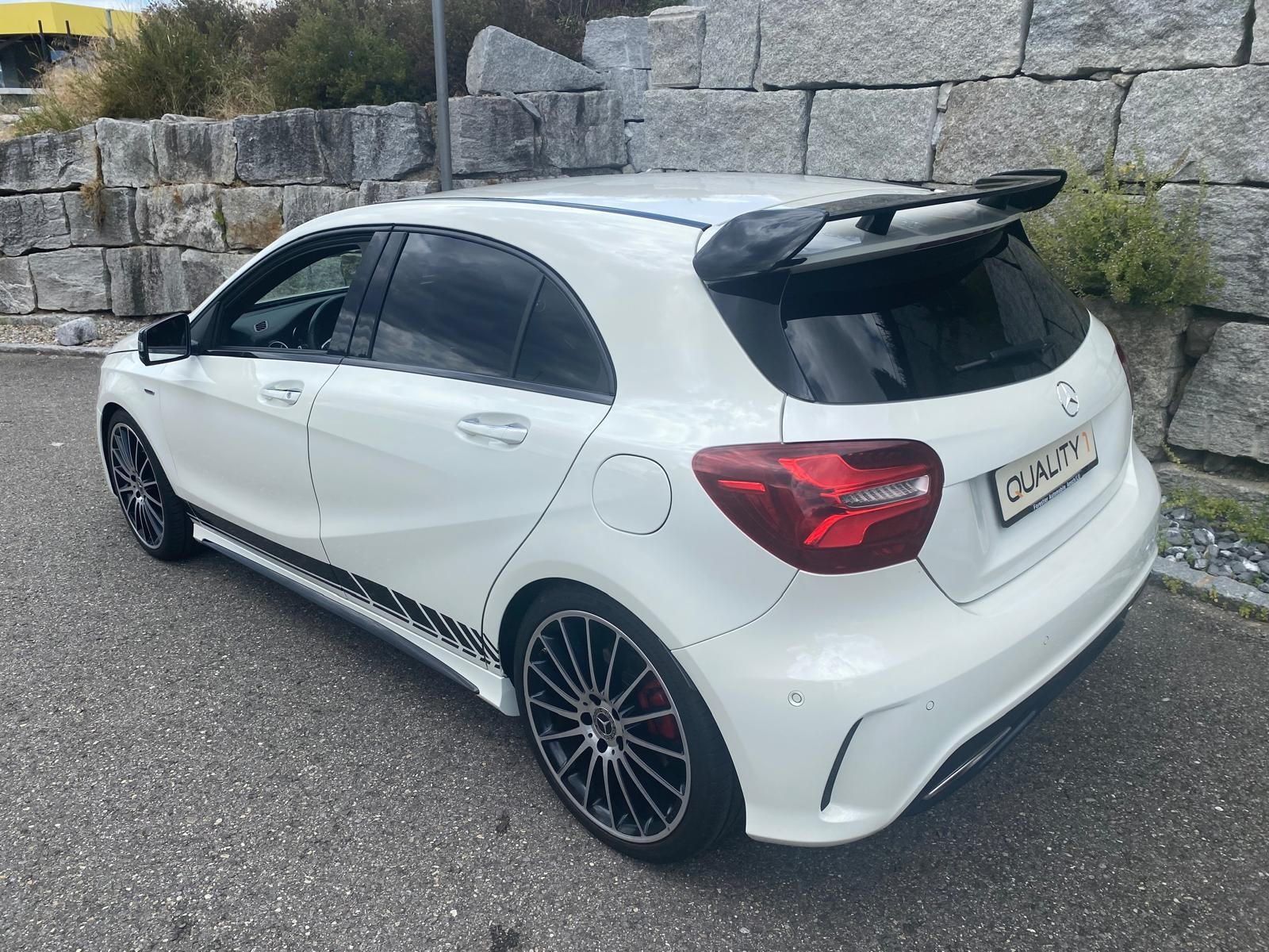 MERCEDES-BENZ A 250 Sport 4Matic 7G-DCT-image-1
