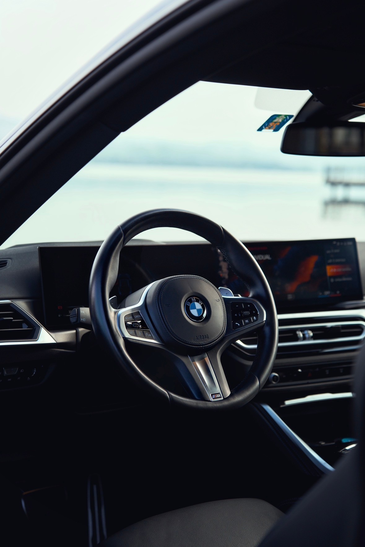 BMW M240i xDrive-image-10