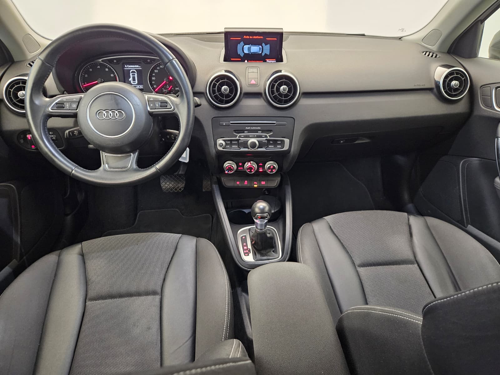 AUDI A1 Sportback 1.4 TFSI Sport S-tronic-image-9