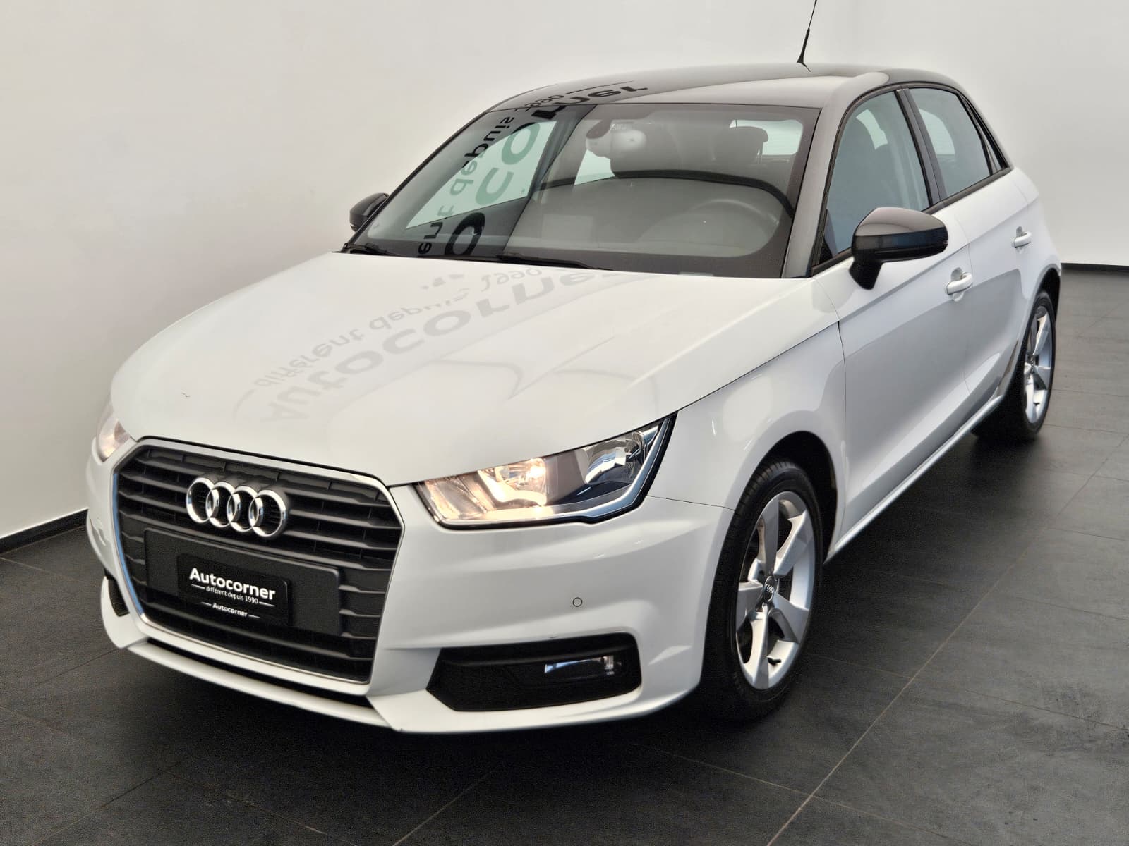 AUDI A1 Sportback 1.4 TFSI Sport S-tronic-image-2