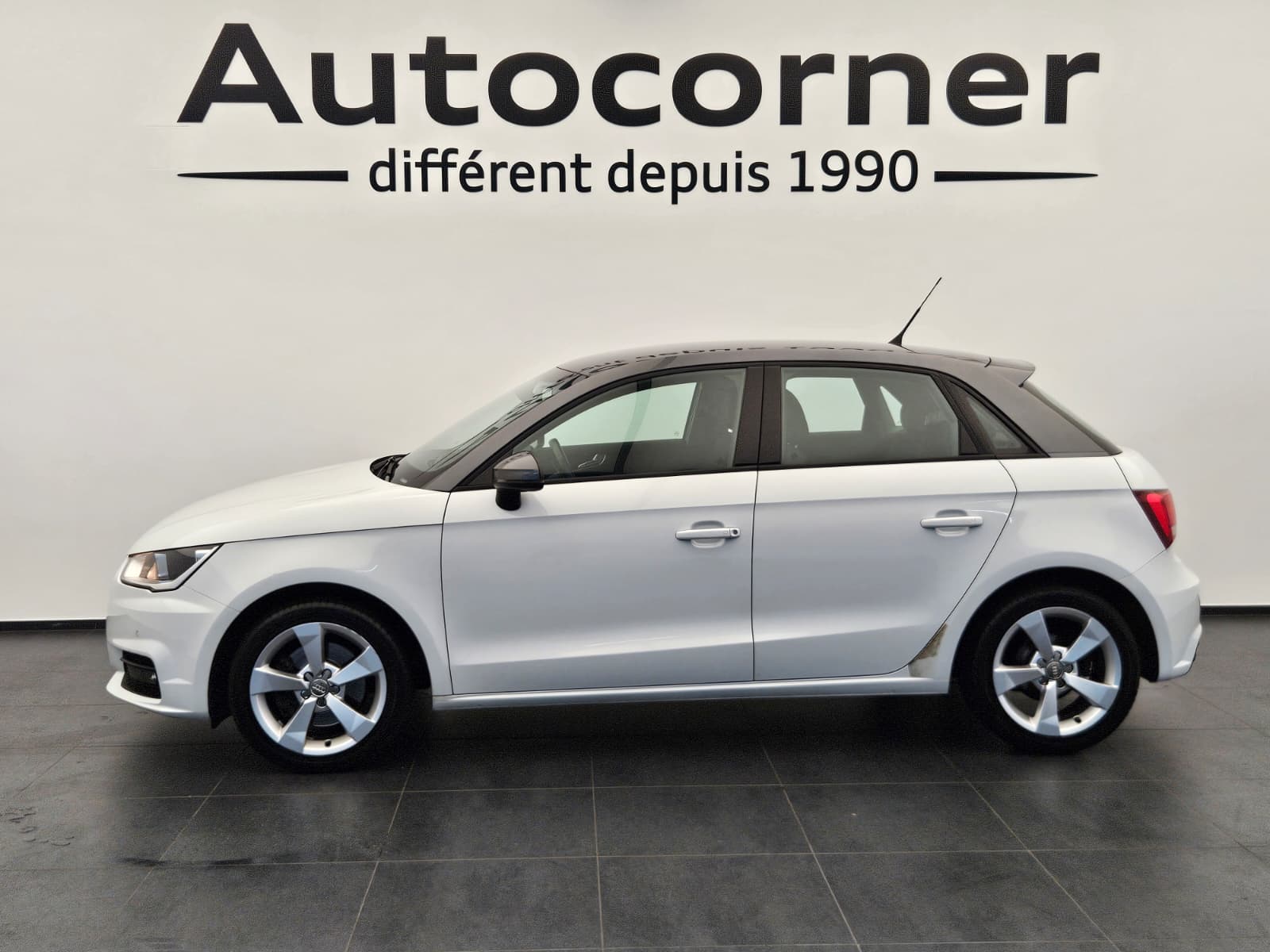 AUDI A1 Sportback 1.4 TFSI Sport S-tronic-image-1