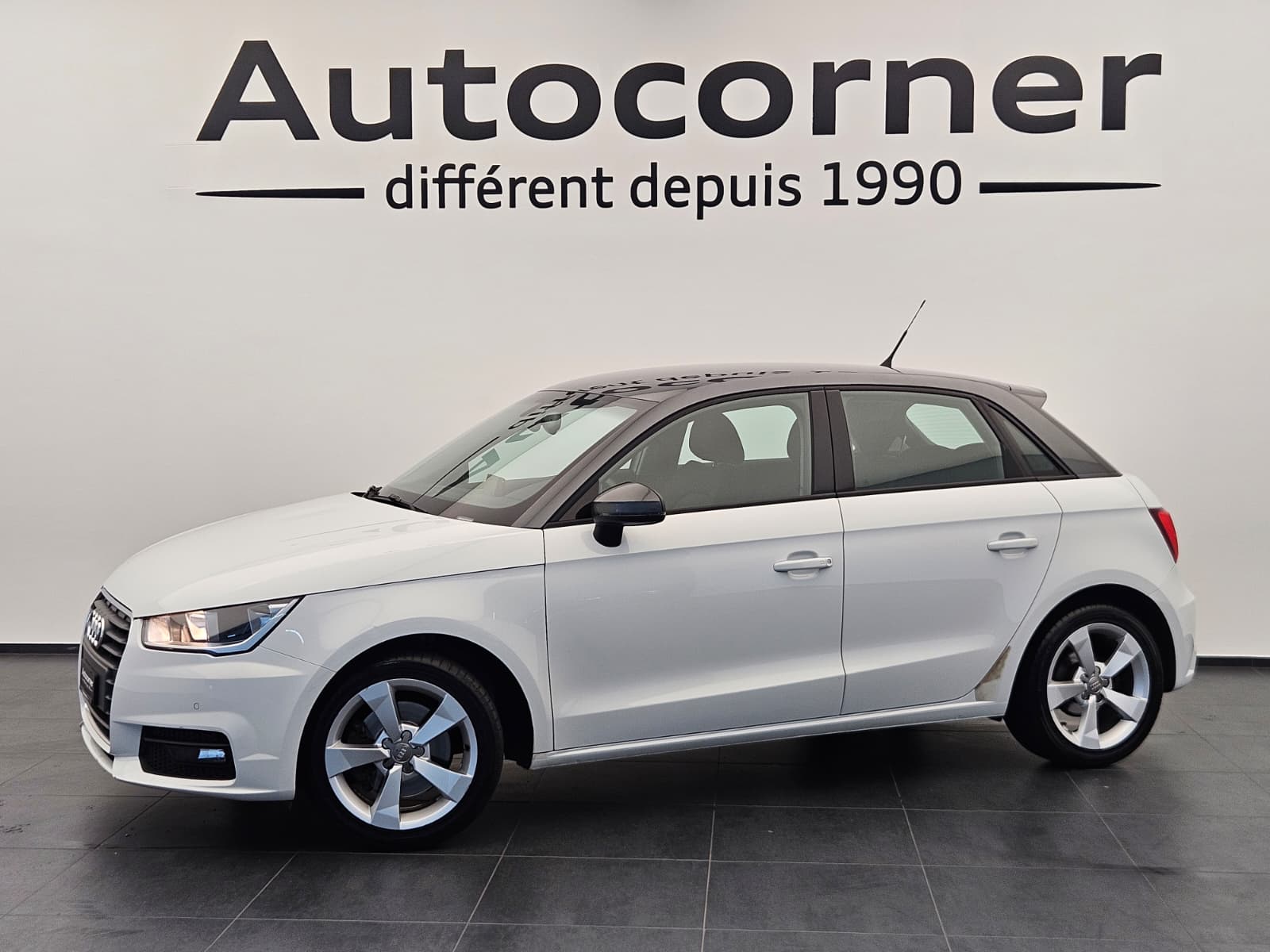 AUDI A1 Sportback 1.4 TFSI Sport S-tronic-image-0