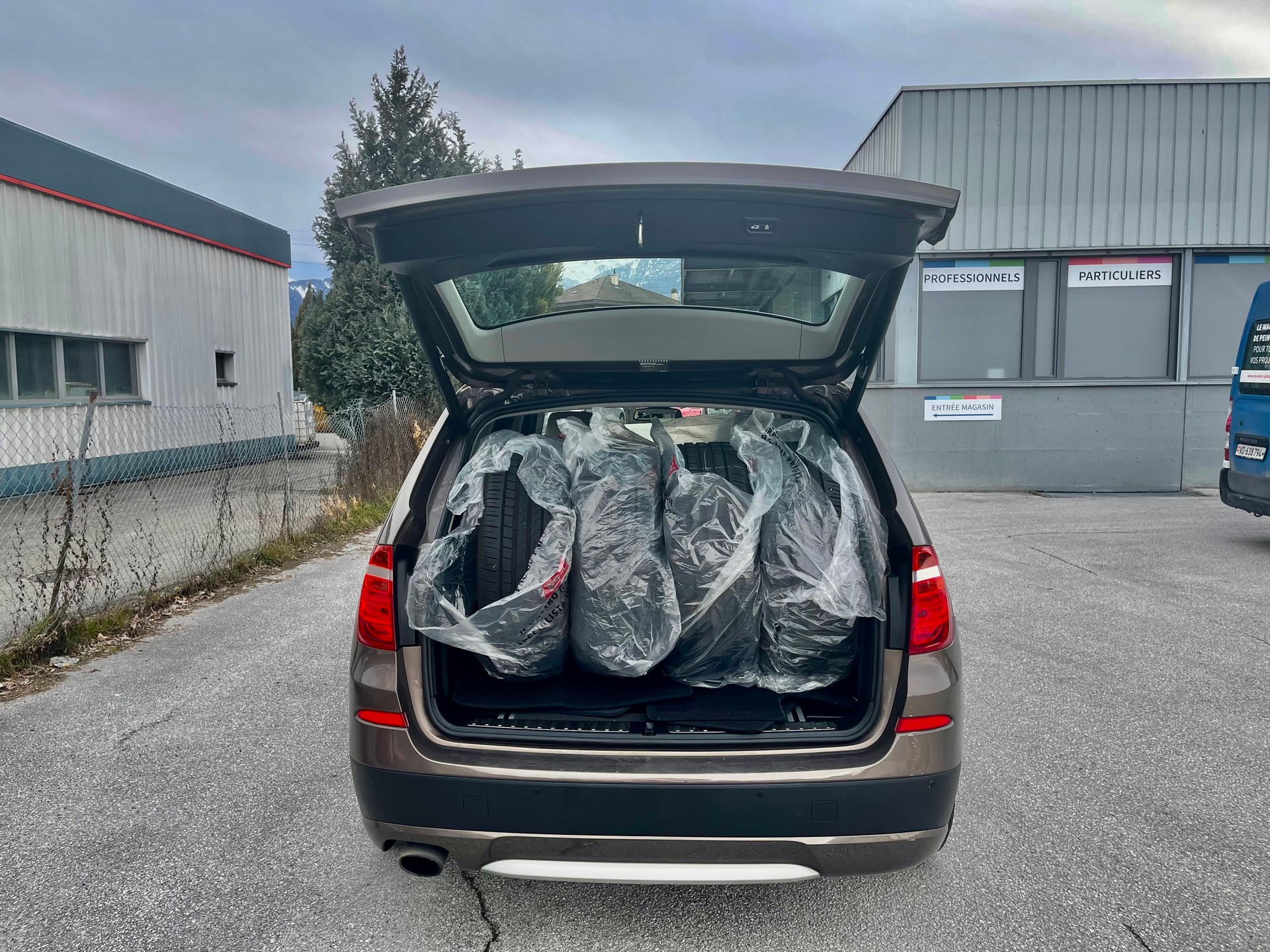 BMW X3 xDrive 20i Steptronic-image-3