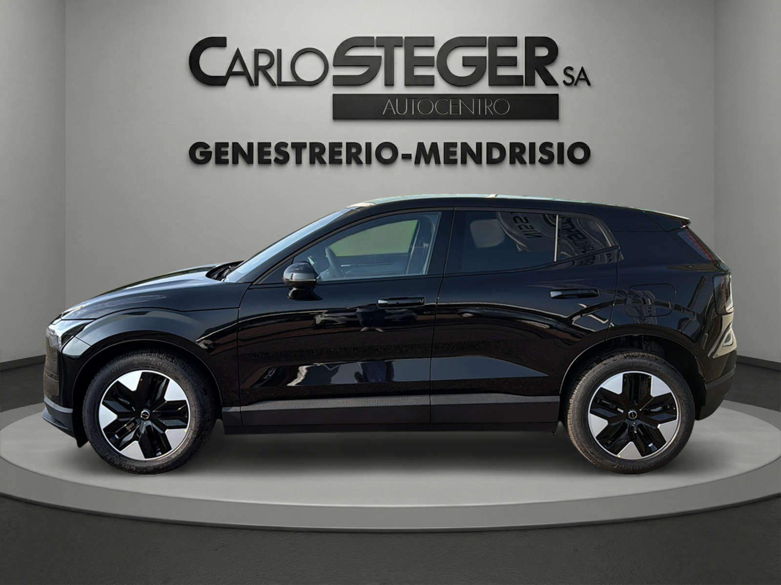 VOLVO EX30 P5 69 kWh Long Range Plus-image-3