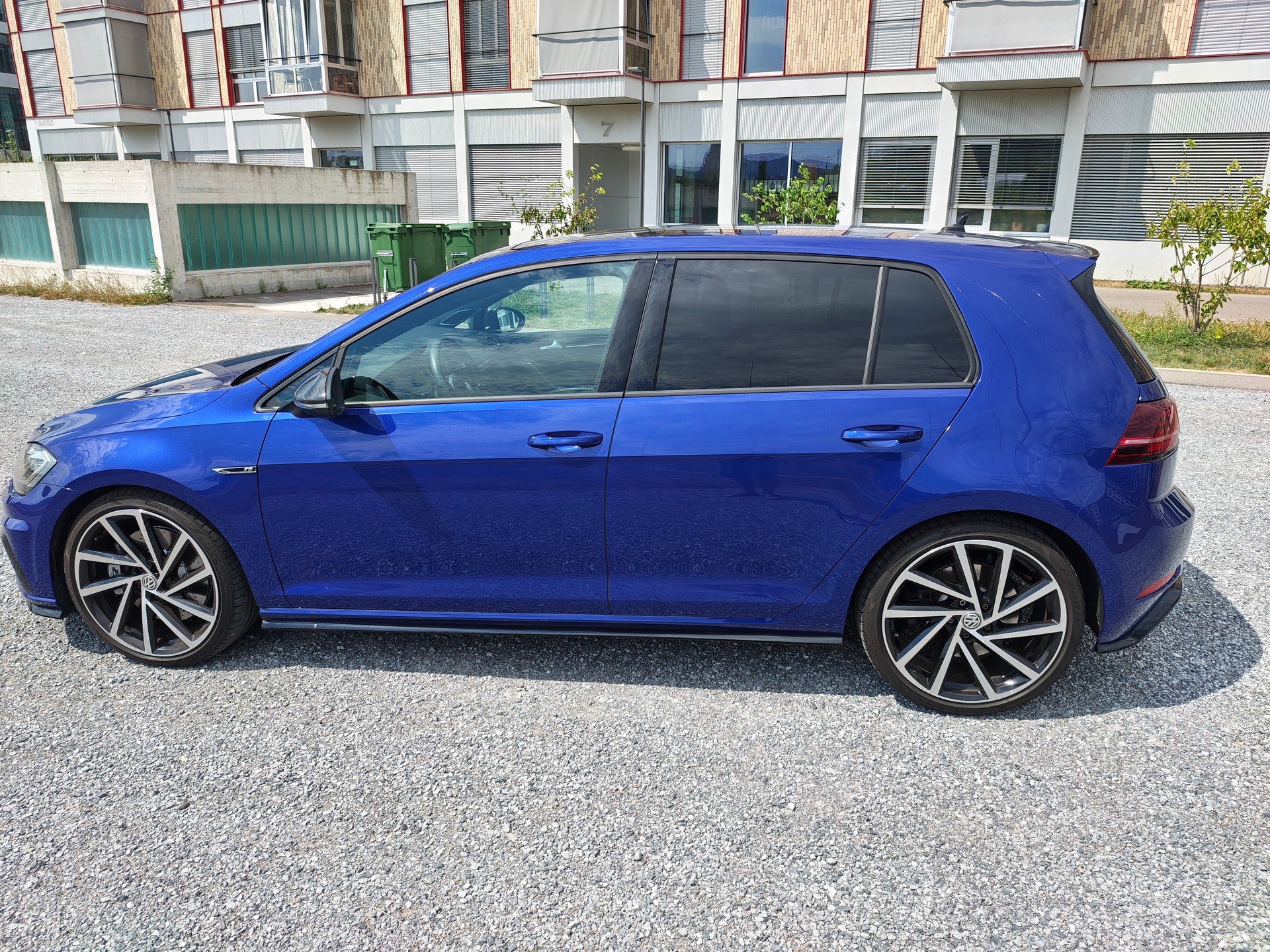VW 2.0 TSI R DSG 4motion-image-2