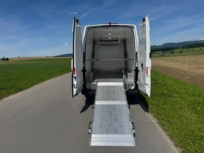 VW Crafter 35 2.0 TDI L3 4Motion Kühlwagen-image-6