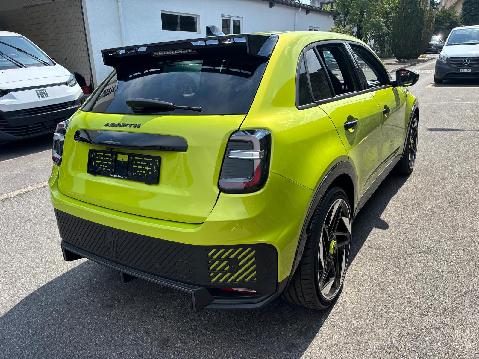 FIAT Abarth 600e Scorpionissima-image-5