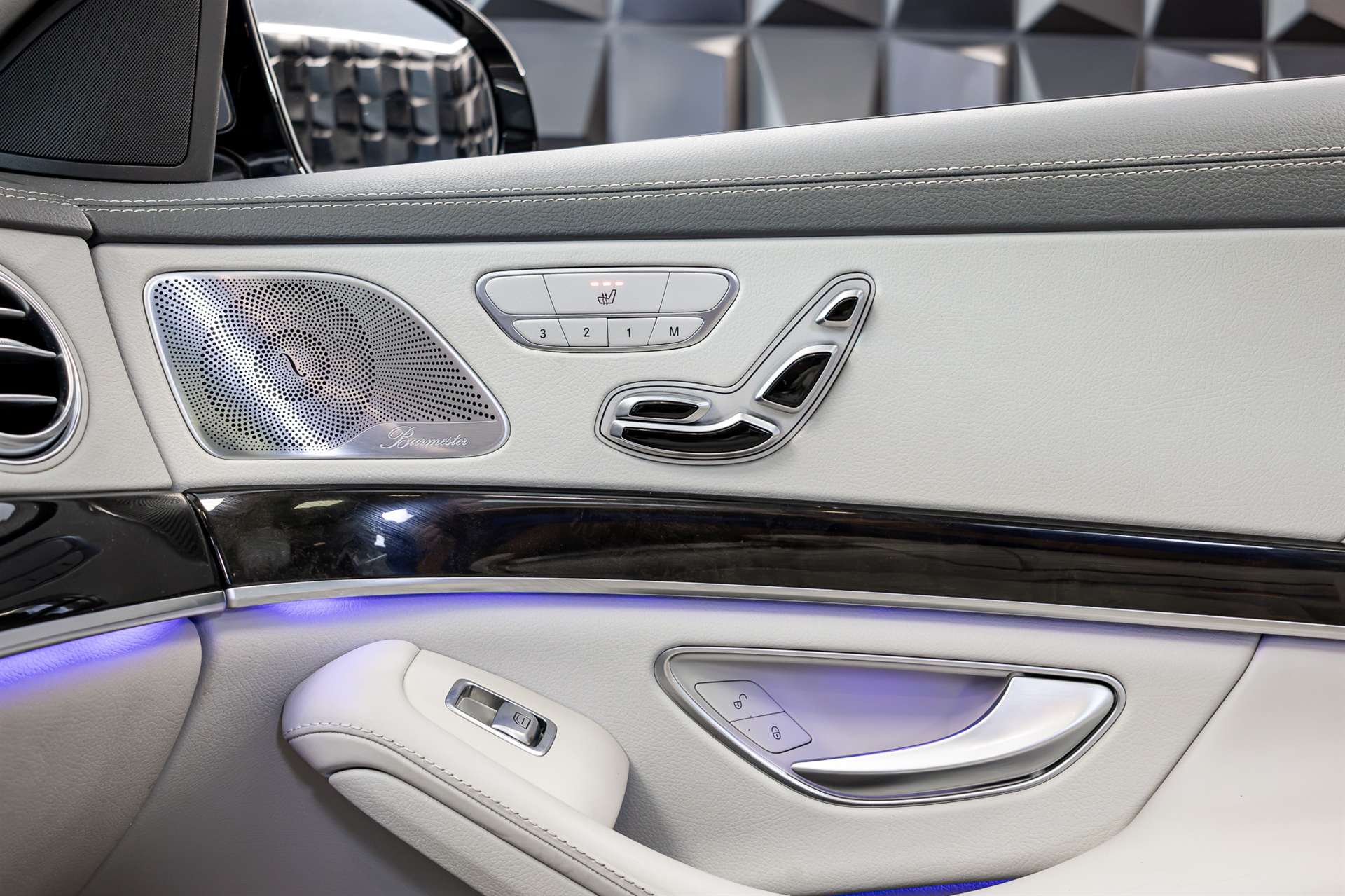 MERCEDES-BENZ S 500 L 4Matic 7G-Tronic-image-20
