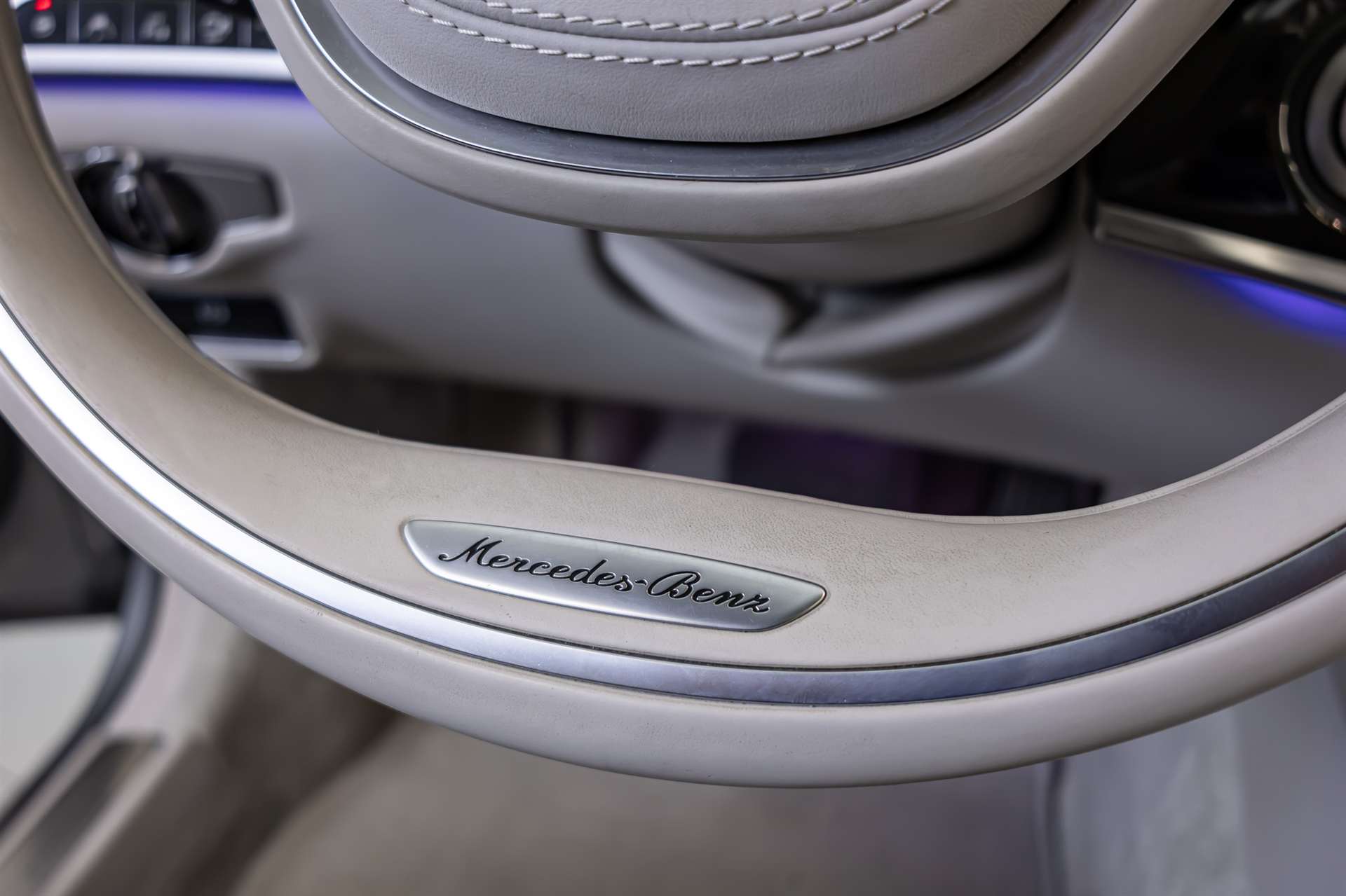 MERCEDES-BENZ S 500 L 4Matic 7G-Tronic-image-10