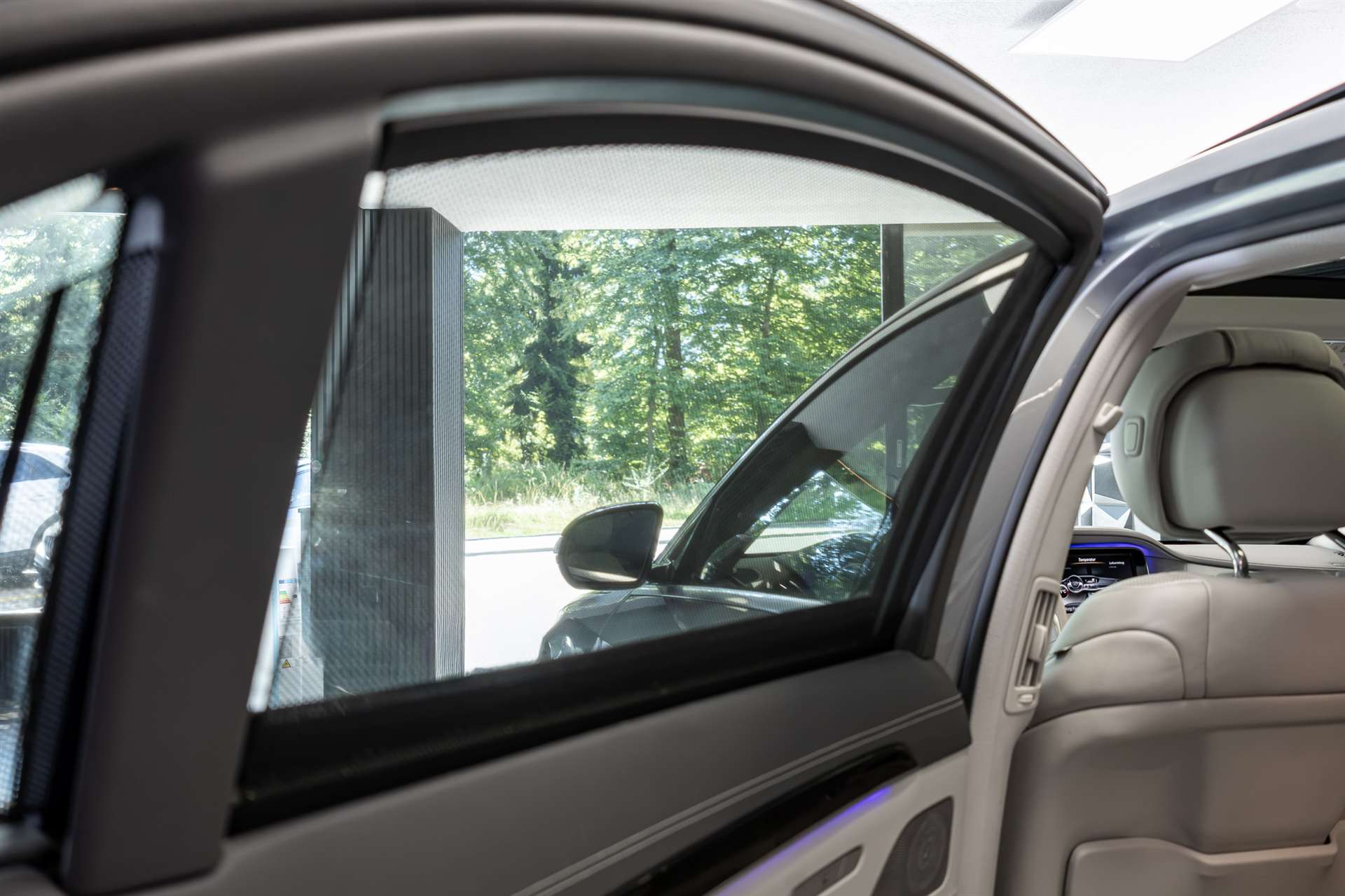 MERCEDES-BENZ S 500 L 4Matic 7G-Tronic-image-24