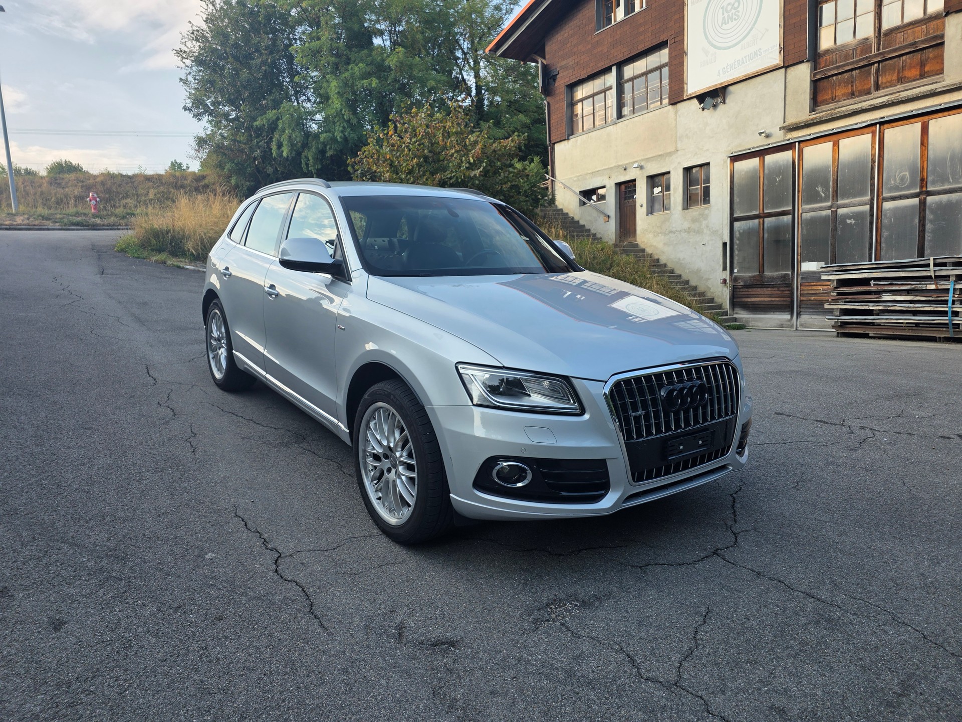 AUDI Q5 2.0 TFSI quattro tiptronic-image-1