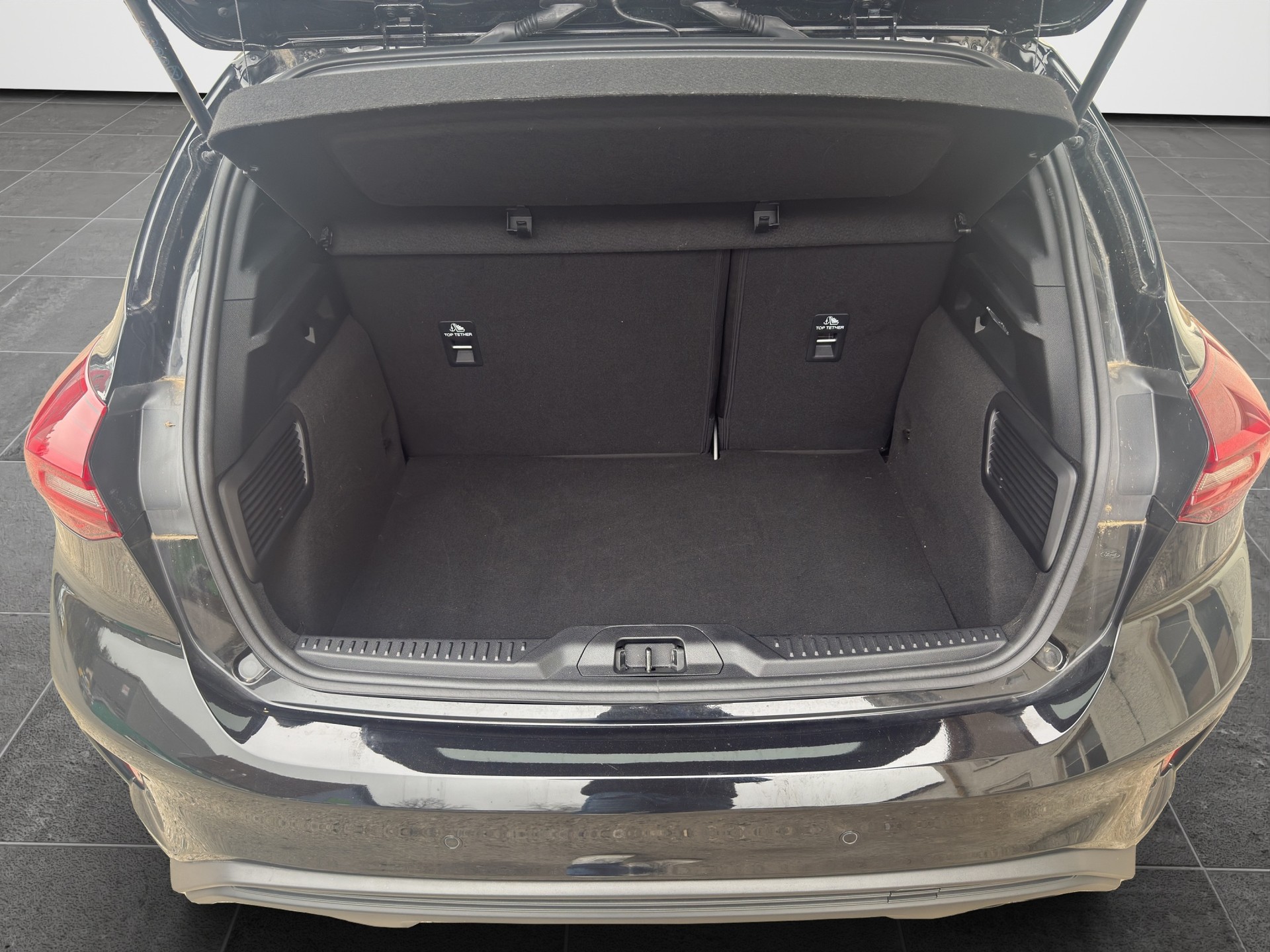 FORD Focus 1.0 MHEV ST-Line Automat-image-12
