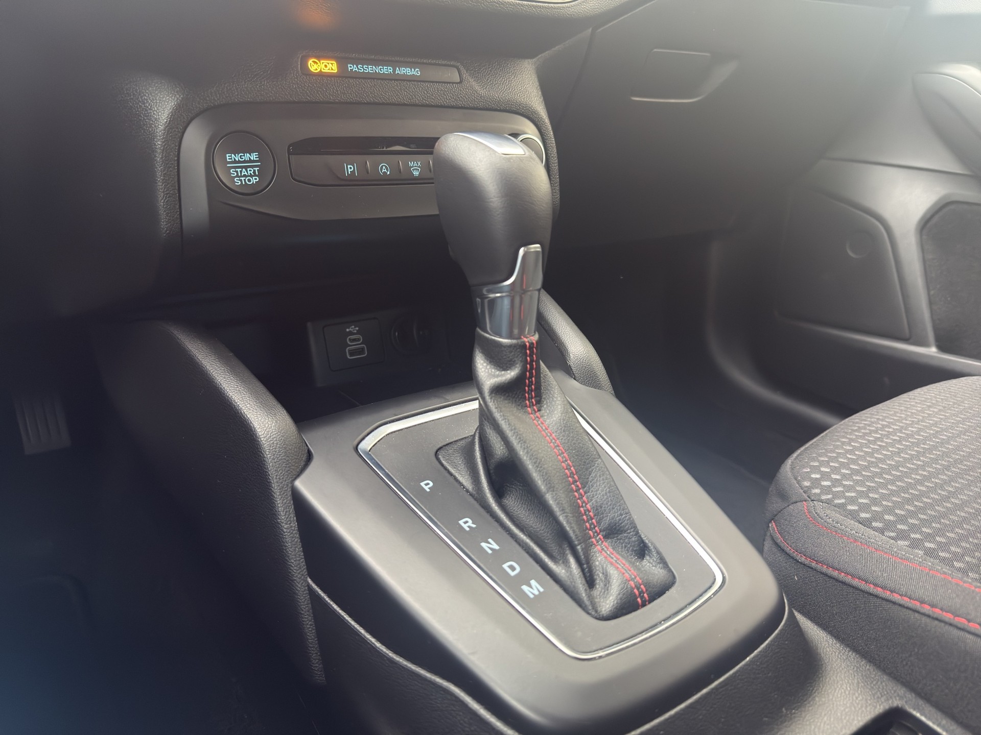 FORD Focus 1.0 MHEV ST-Line Automat-image-10