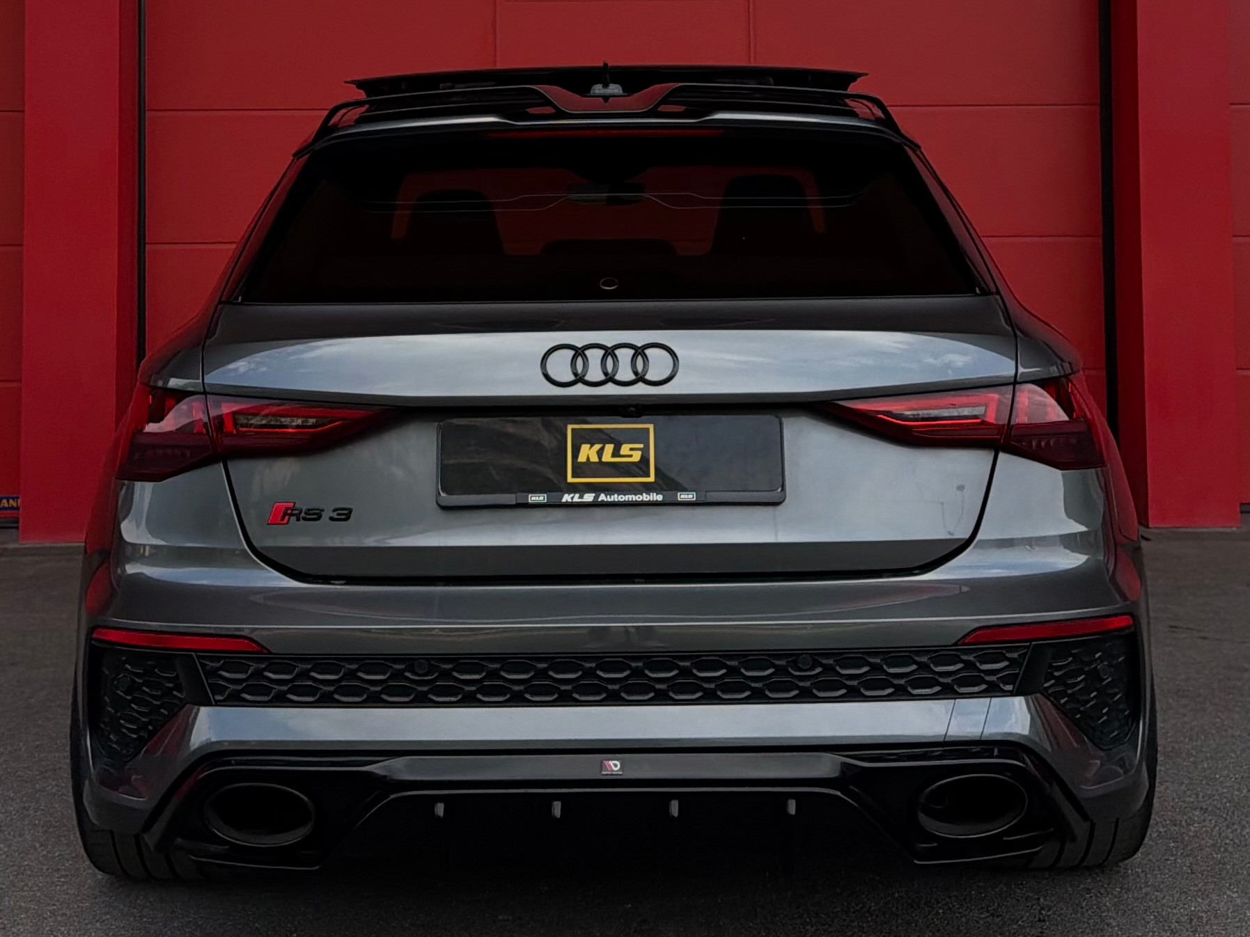 AUDI RS3 Sportback 2.5 TSI quattro S-tronic-image-4
