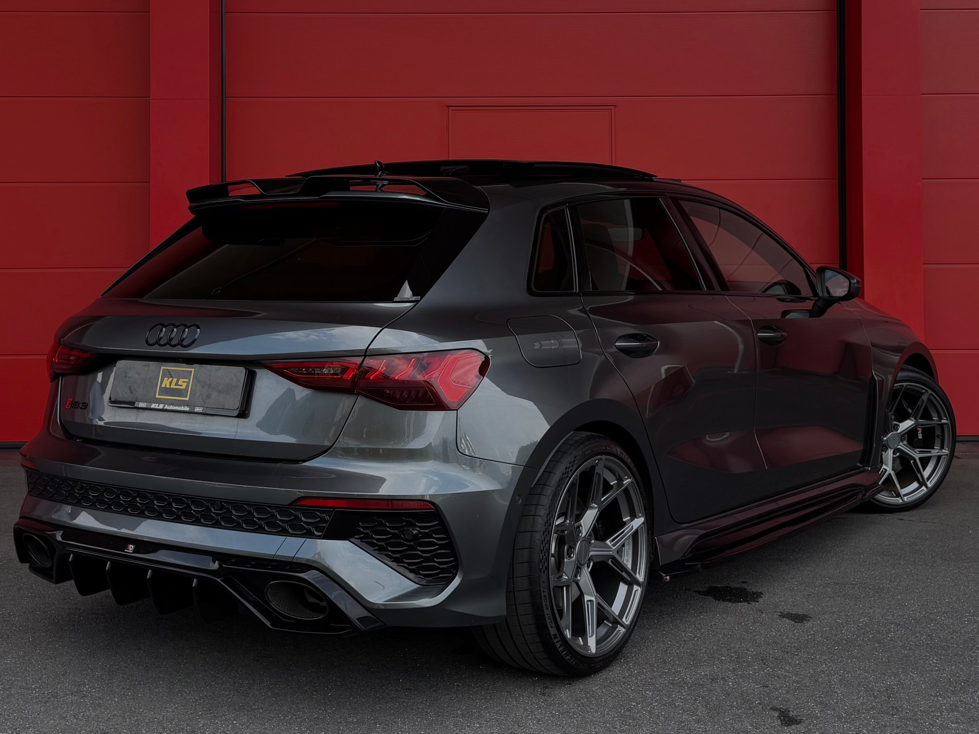 AUDI RS3 Sportback 2.5 TSI quattro S-tronic-image-3