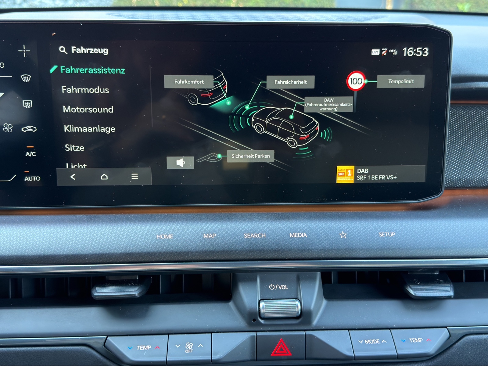 KIA EV9 99.8 kWh GT-Line 4x4-image-18