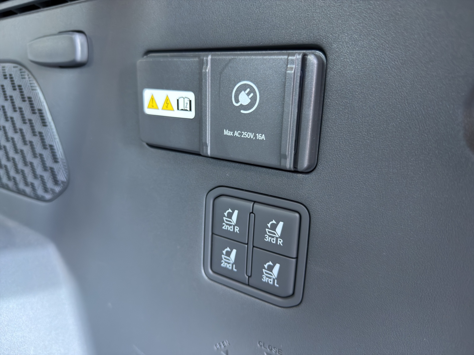 KIA EV9 99.8 kWh GT-Line 4x4-image-21