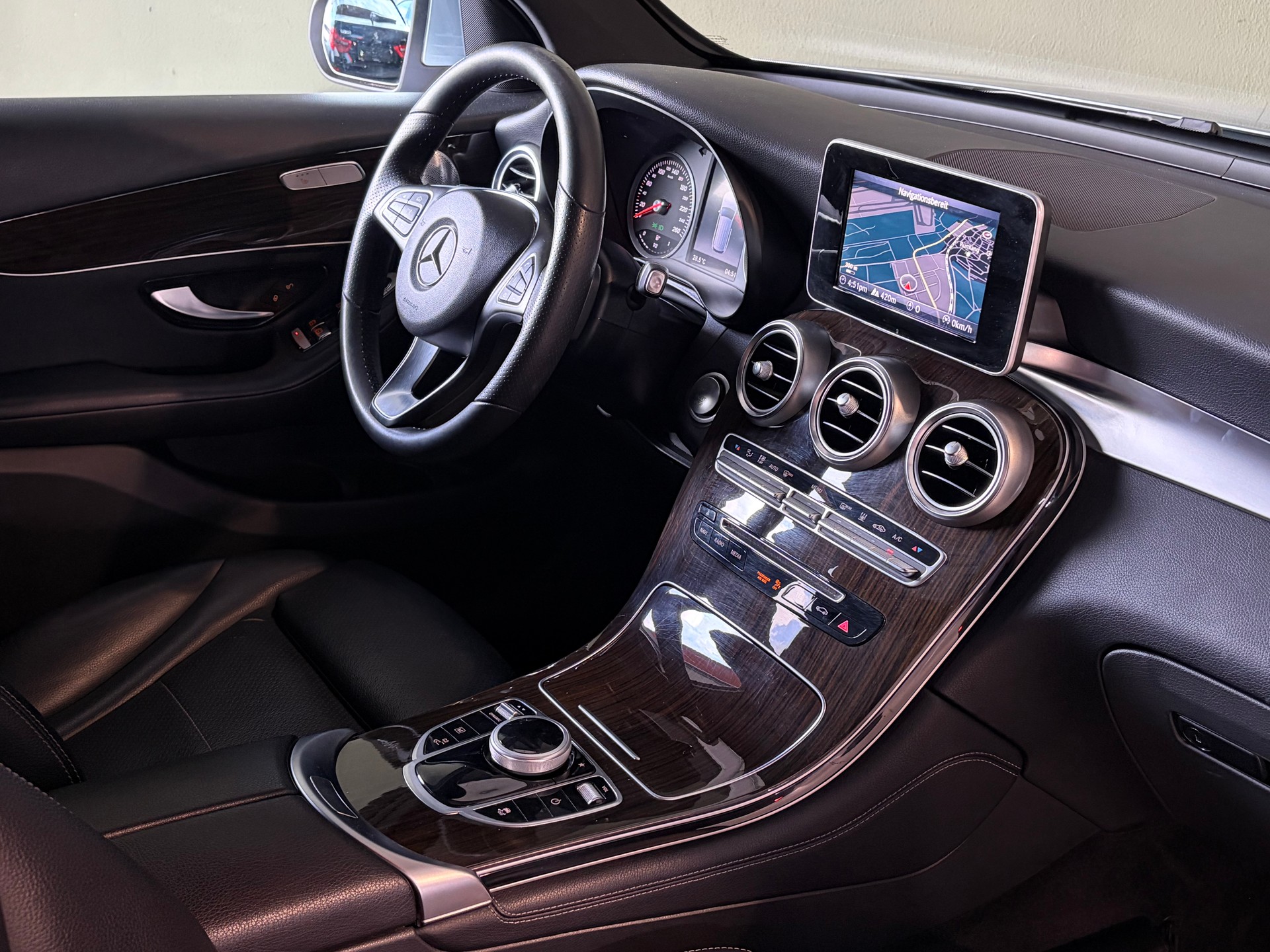 MERCEDES-BENZ GLC 350 e 4Matic 7G-Tronic *CH-Fahrzeug*-image-15