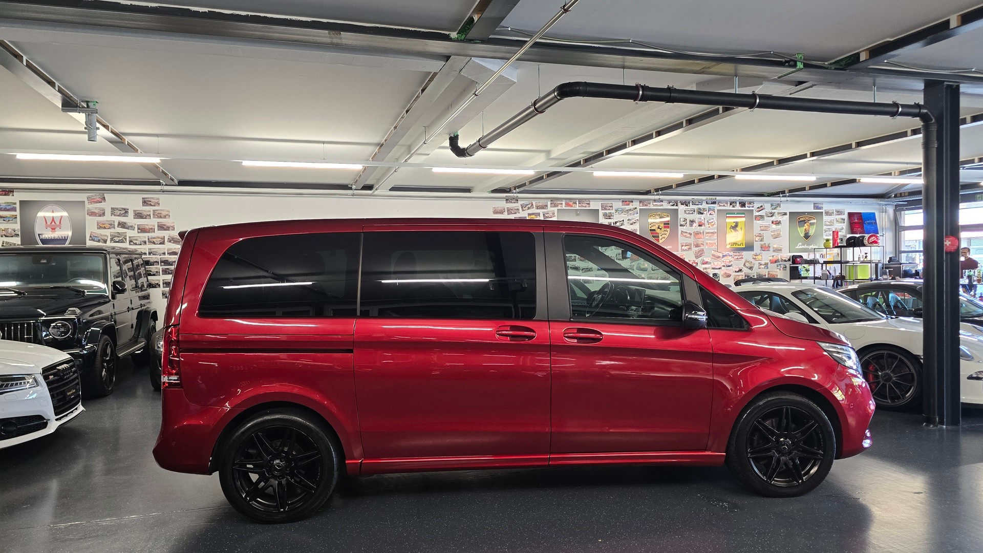 MERCEDES-BENZ V 300 d AMG Avantgarde kompakt 4Matic 9G-Tronic-image-5