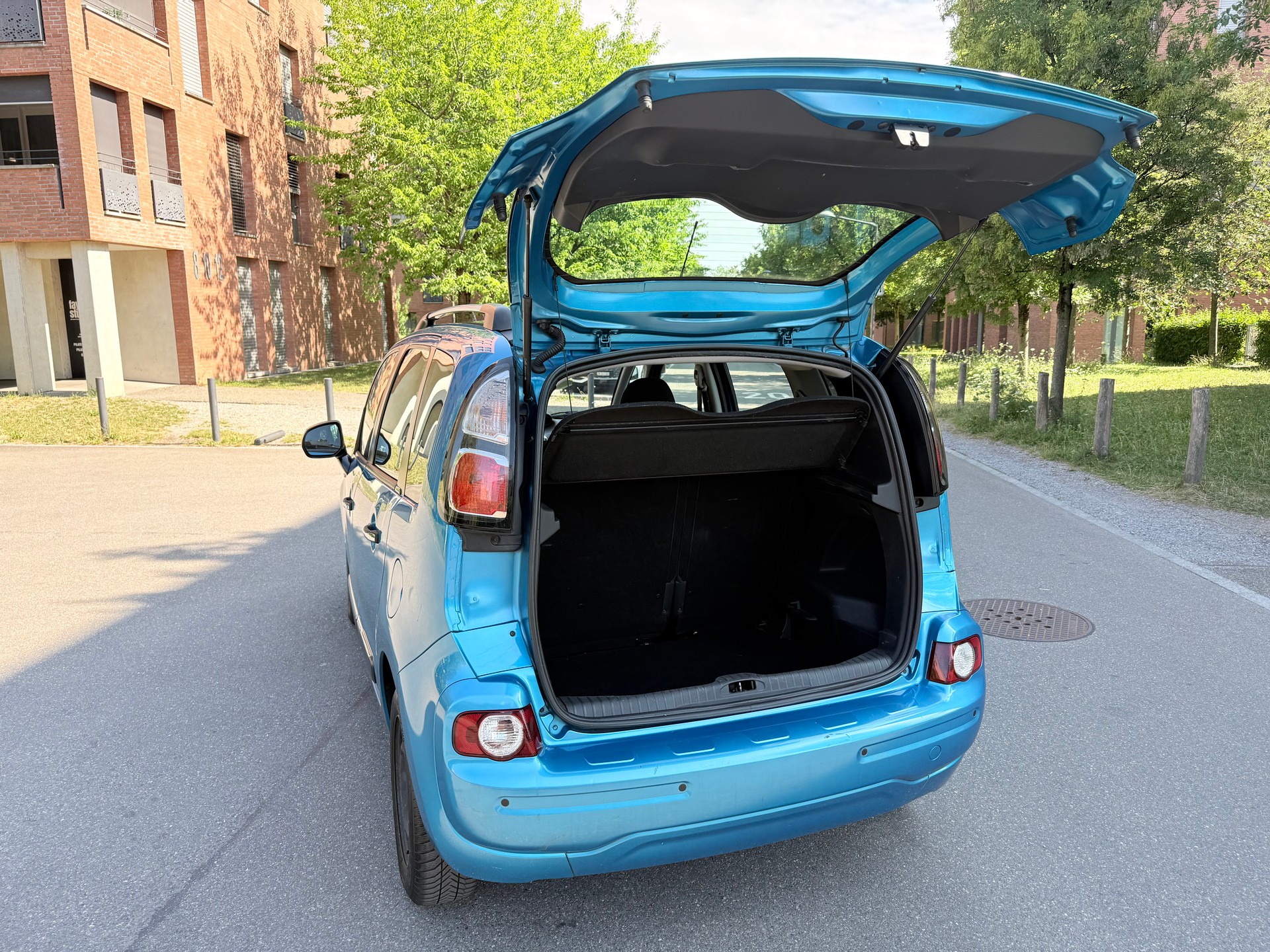 CITROEN C3 Picasso 1.4i 16V Exclusive-image-22