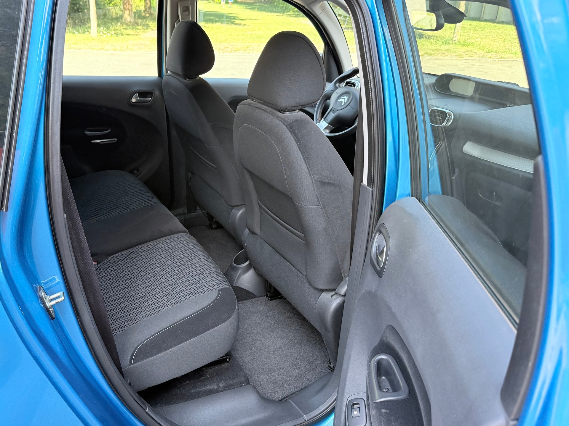 CITROEN C3 Picasso 1.4i 16V Exclusive-image-17