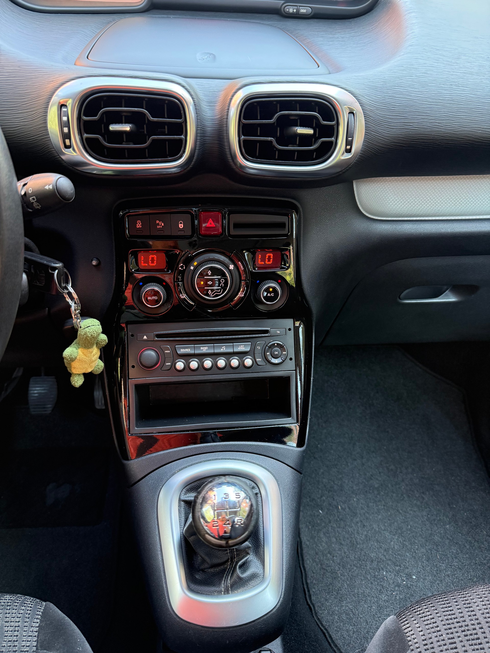CITROEN C3 Picasso 1.4i 16V Exclusive-image-23
