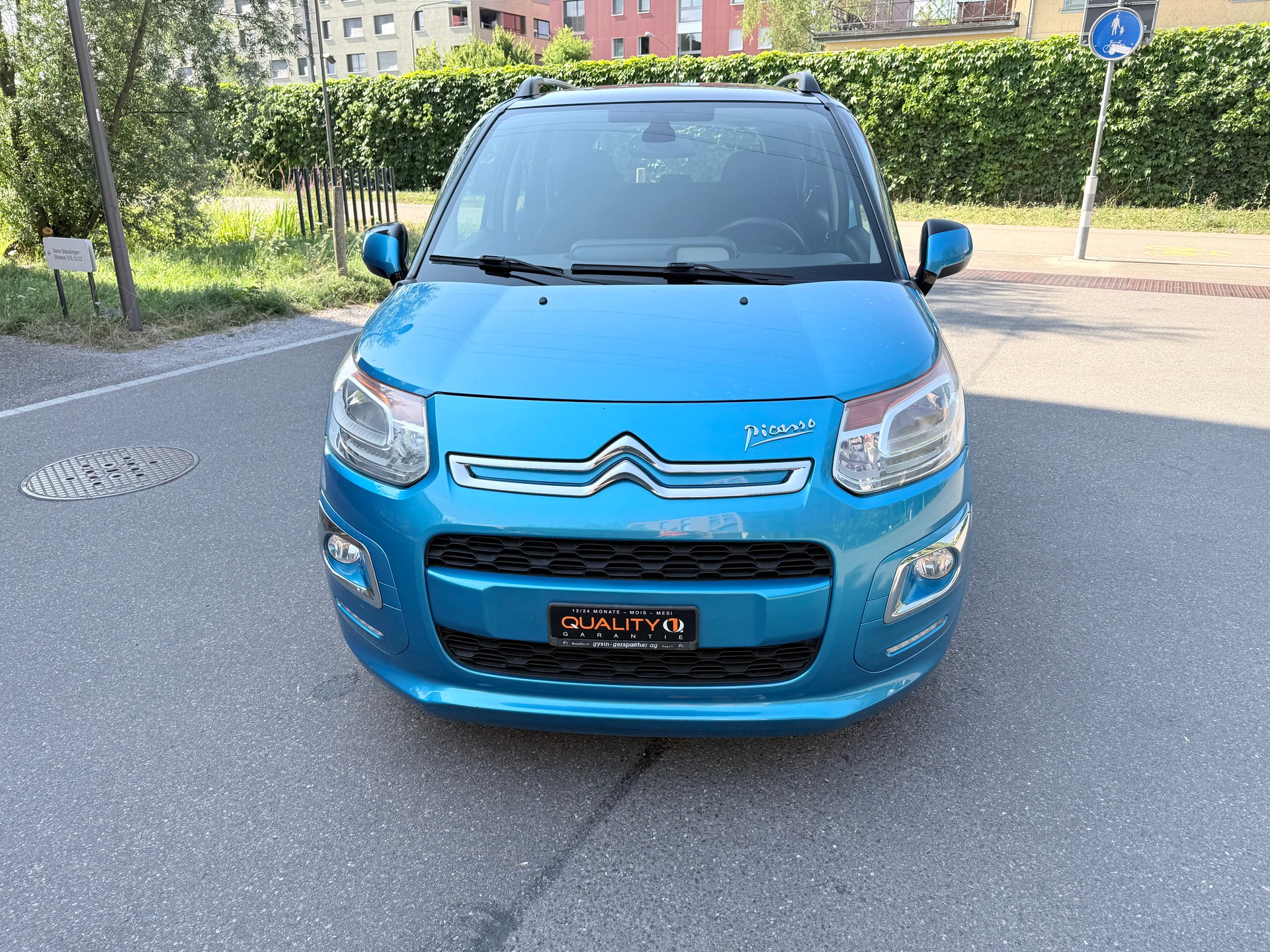 CITROEN C3 Picasso 1.4i 16V Exclusive-image-2