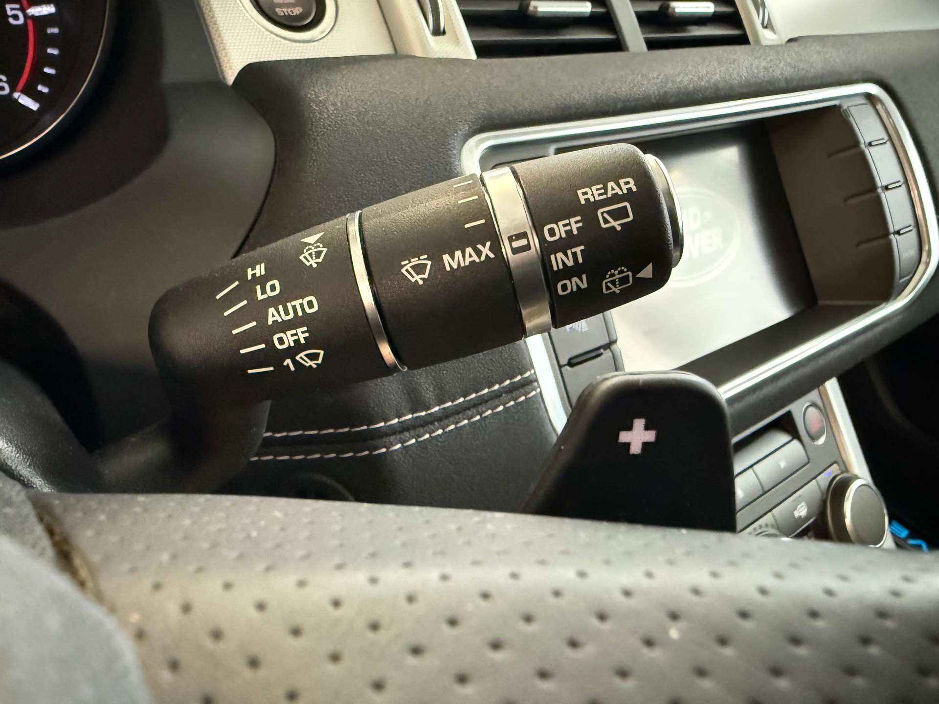 LAND ROVER Range Rover Evoque 2.2 TD4 Dynamic AT9-image-8