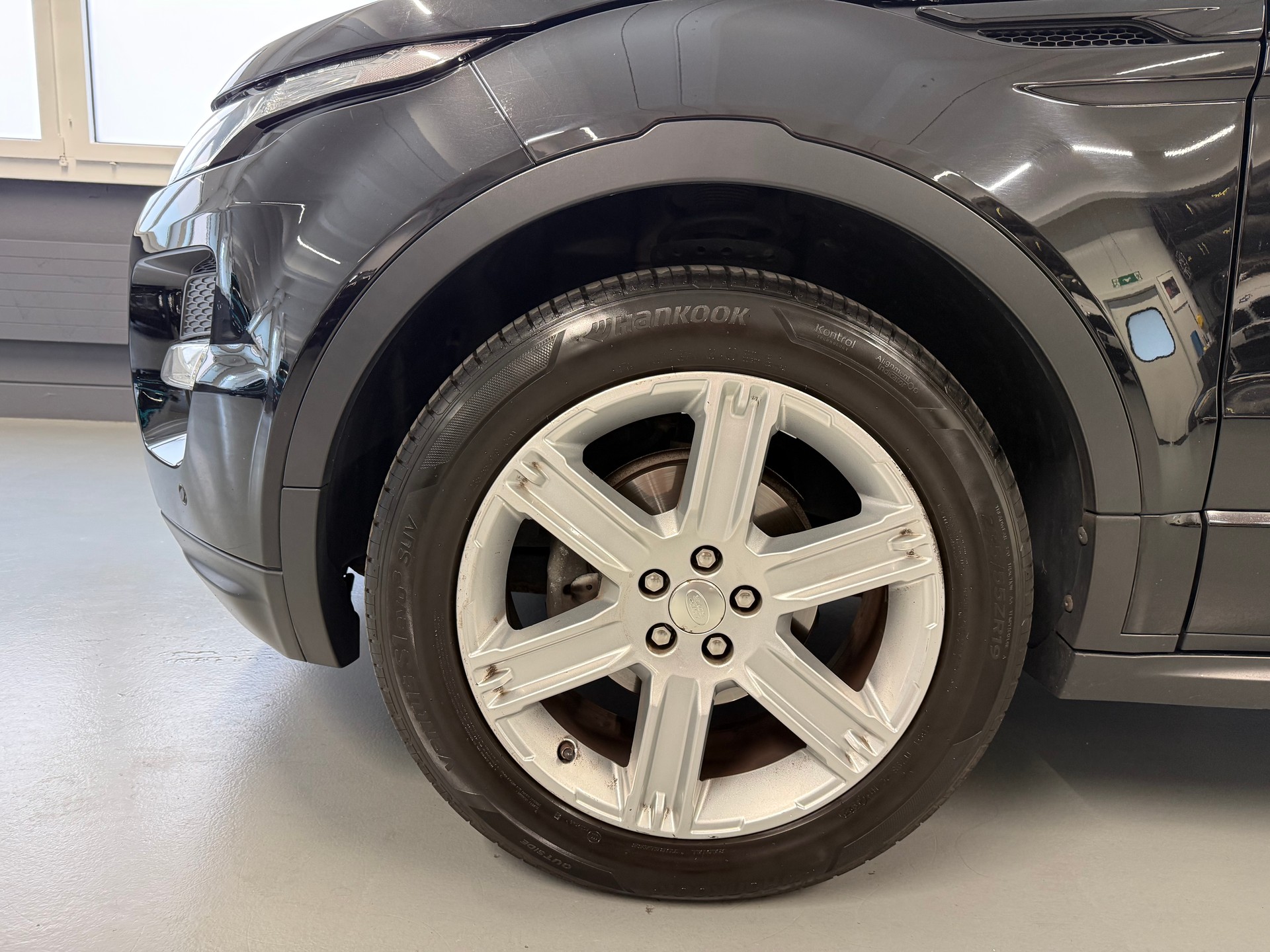 LAND ROVER Range Rover Evoque 2.2 TD4 Dynamic AT9-image-21