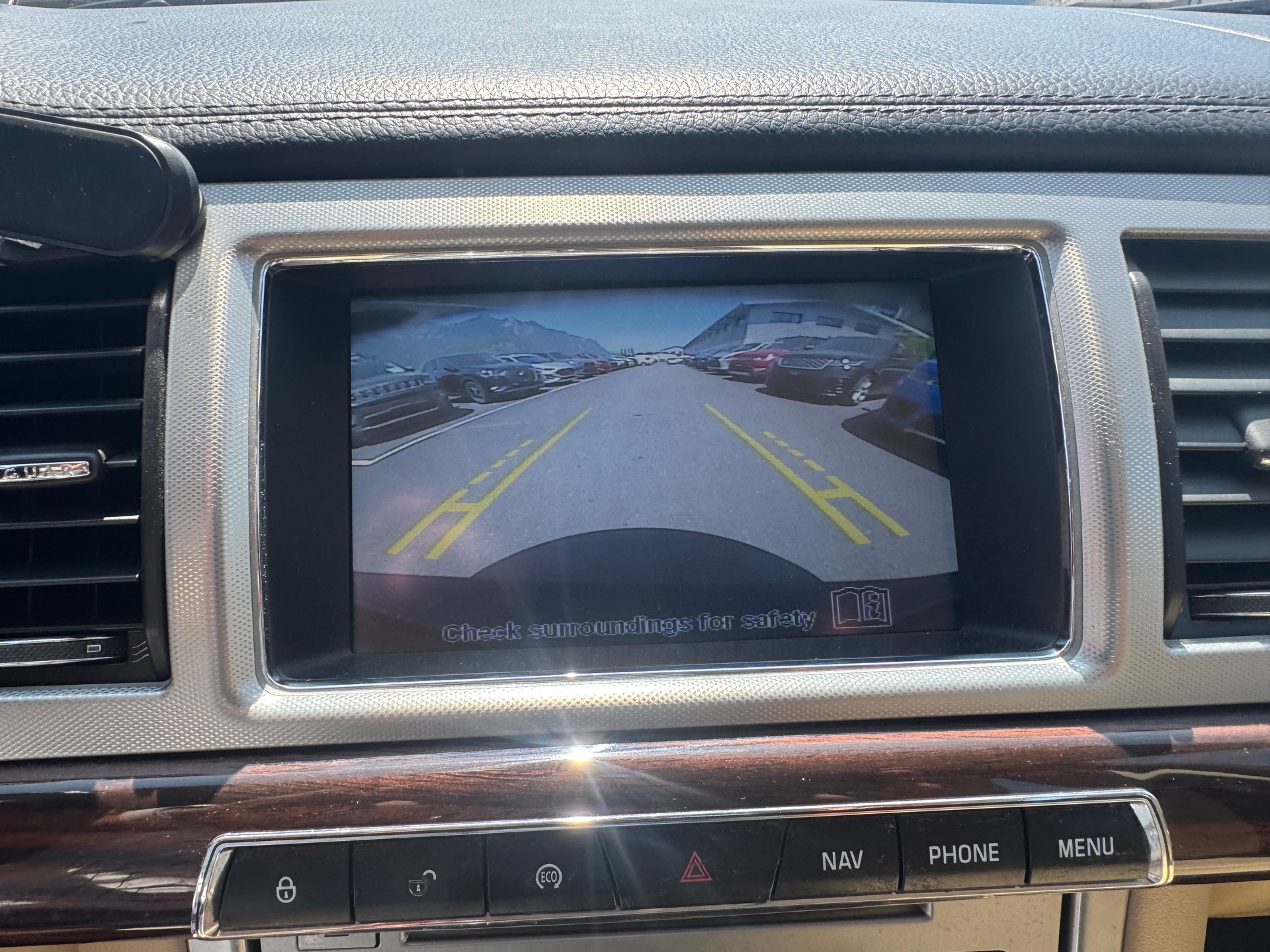 JAGUAR XF 2.2d Premium Luxury-image-22