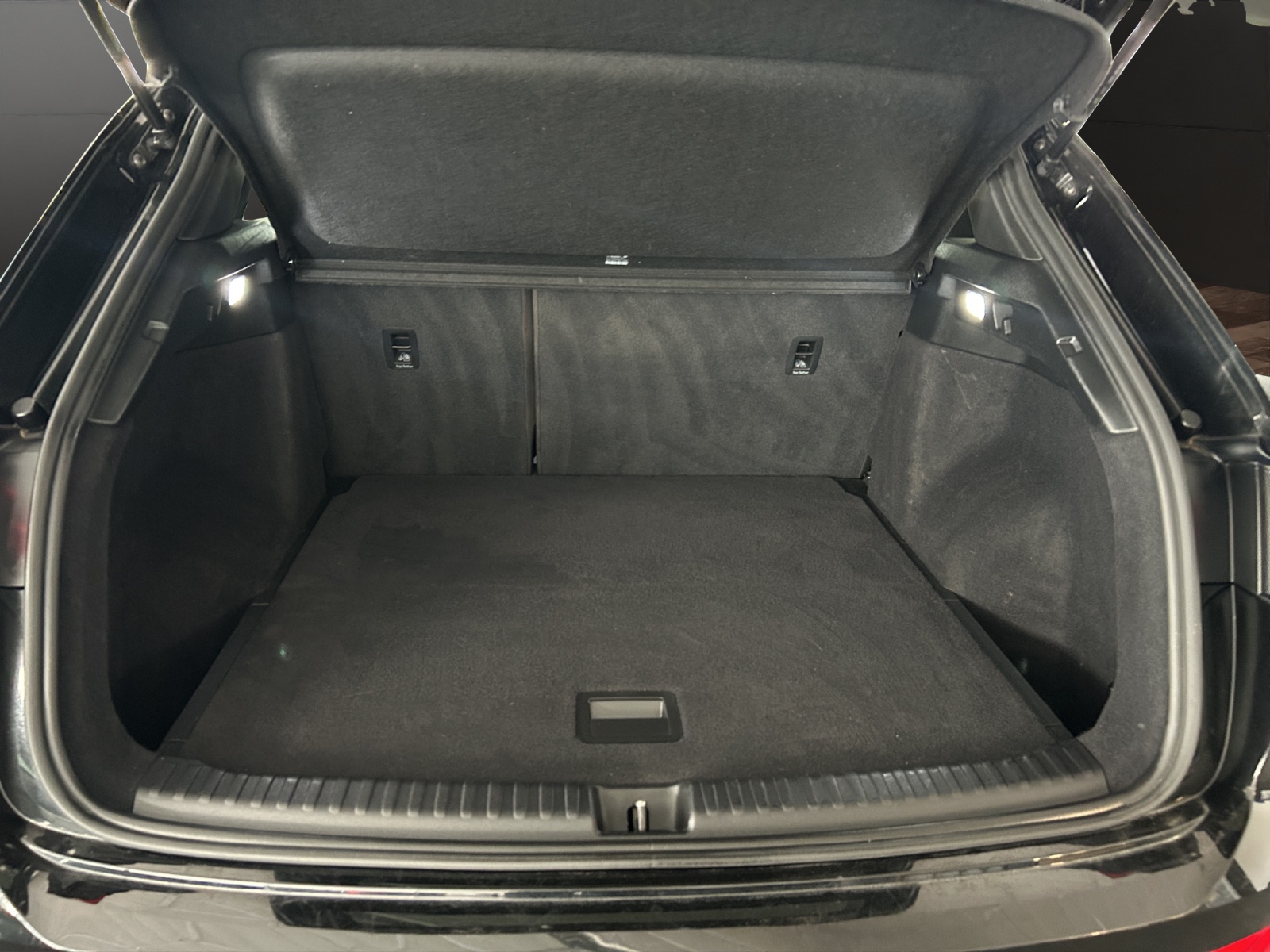 AUDI Q4 e-tron 50 quattro-image-17