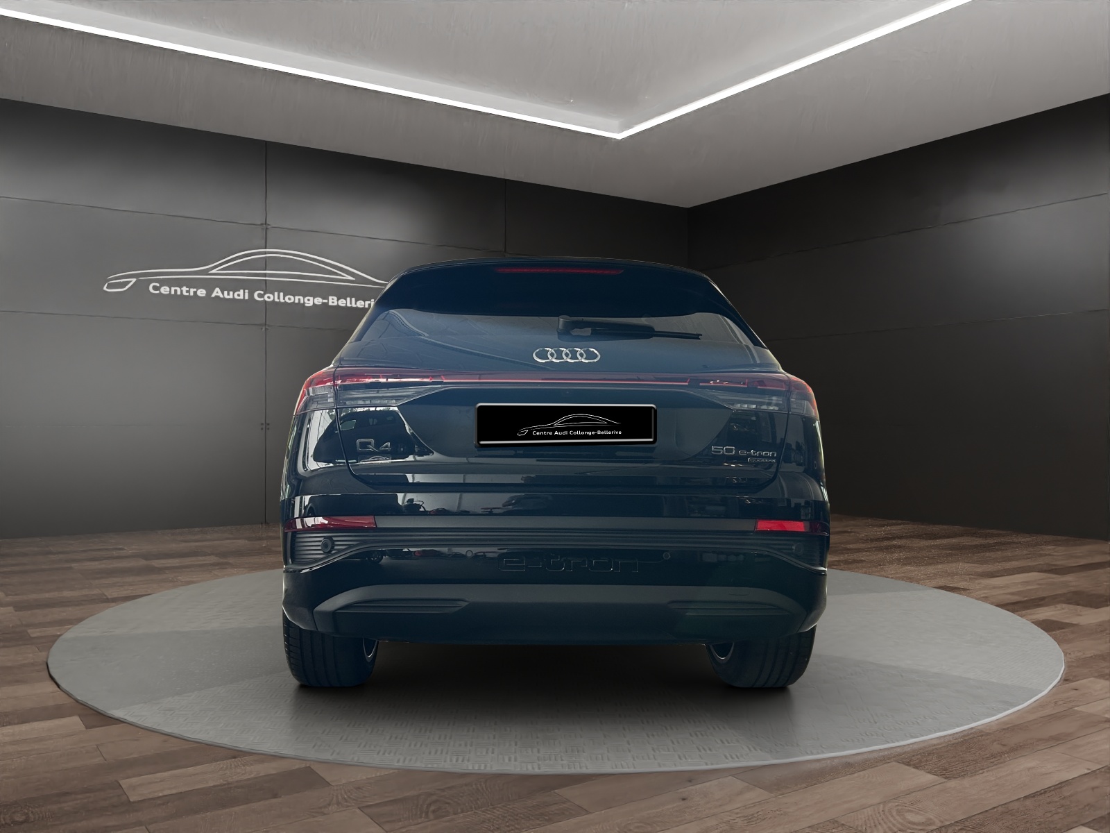 AUDI Q4 e-tron 50 quattro-image-4
