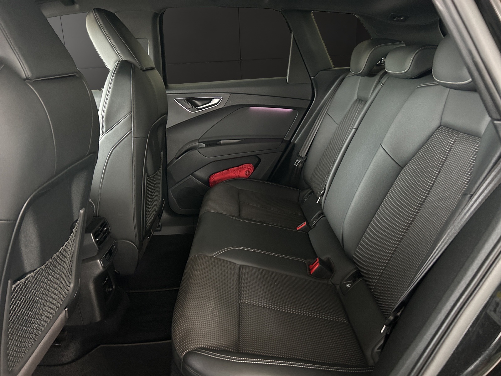 AUDI Q4 e-tron 50 quattro-image-11