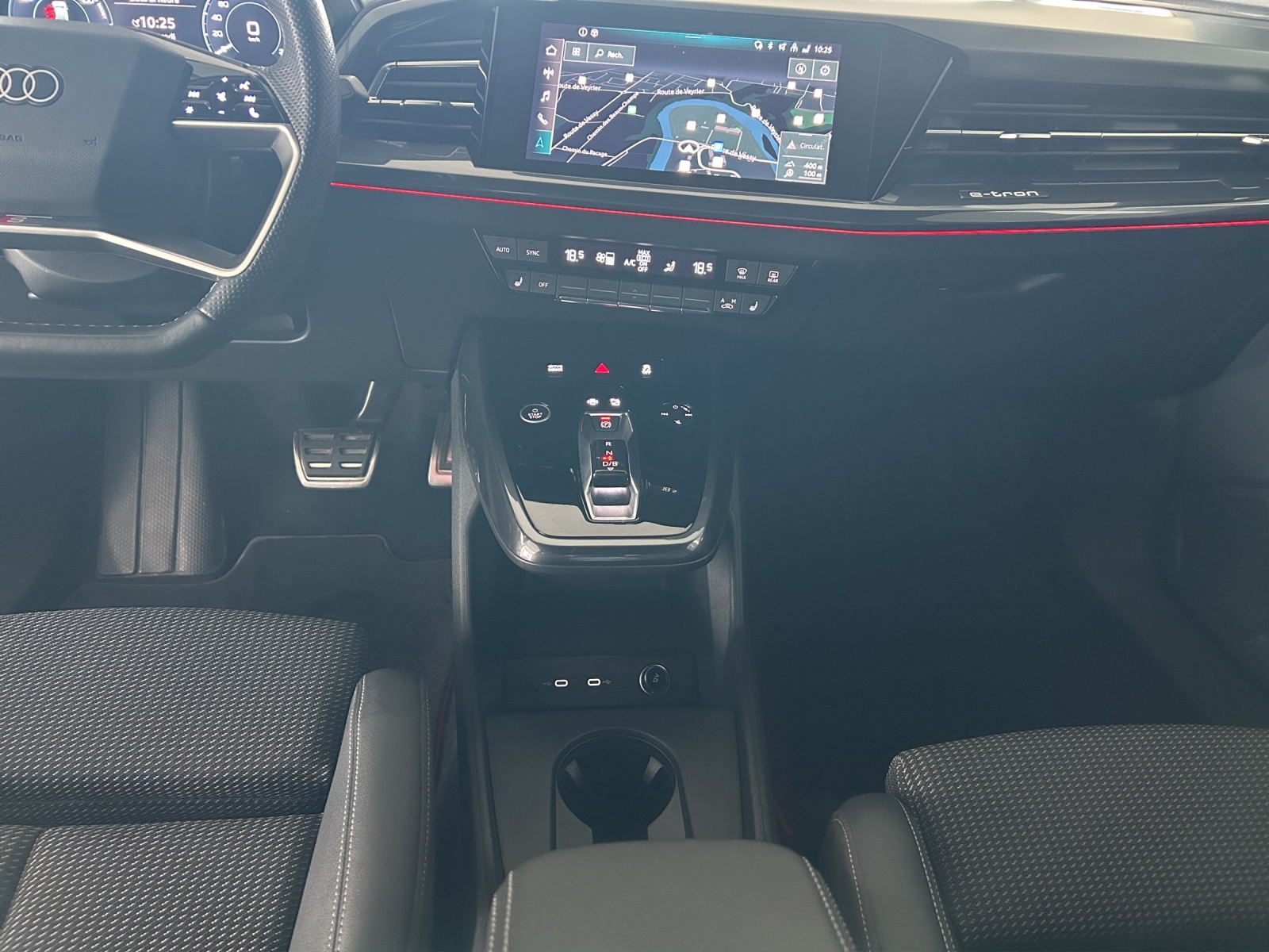 AUDI Q4 e-tron 50 quattro-image-13
