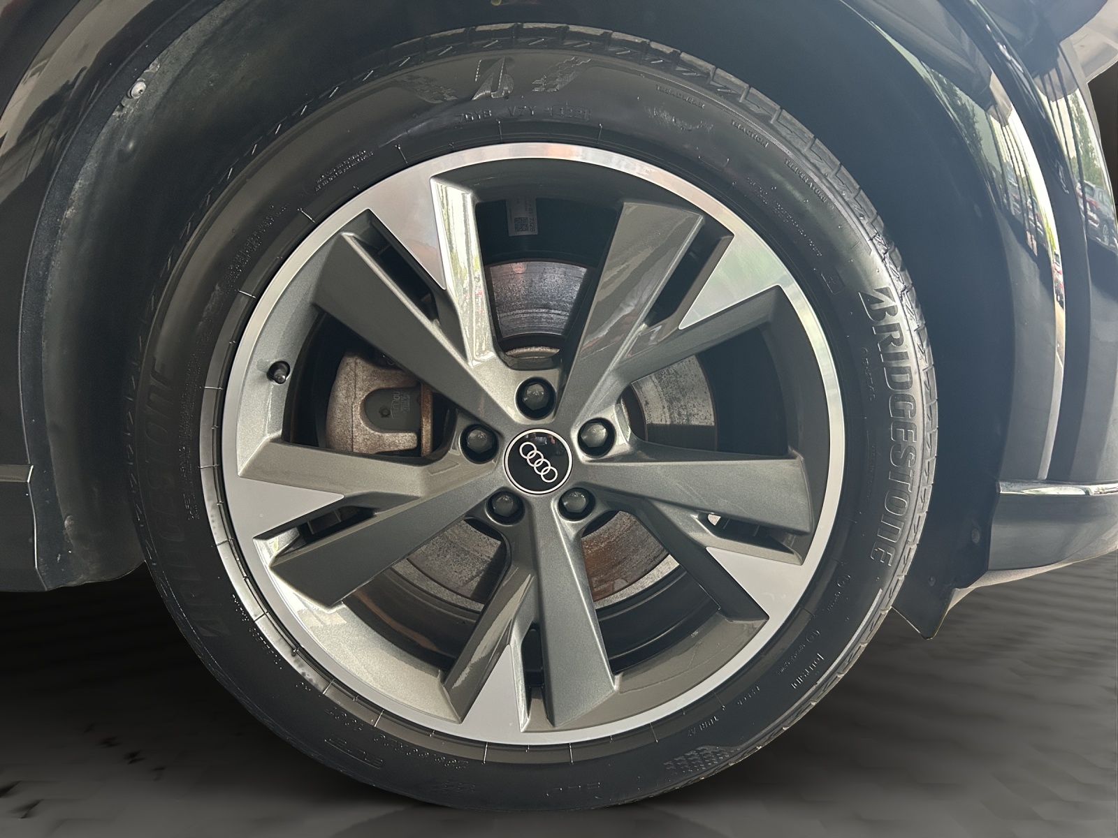 AUDI Q4 e-tron 50 quattro-image-22