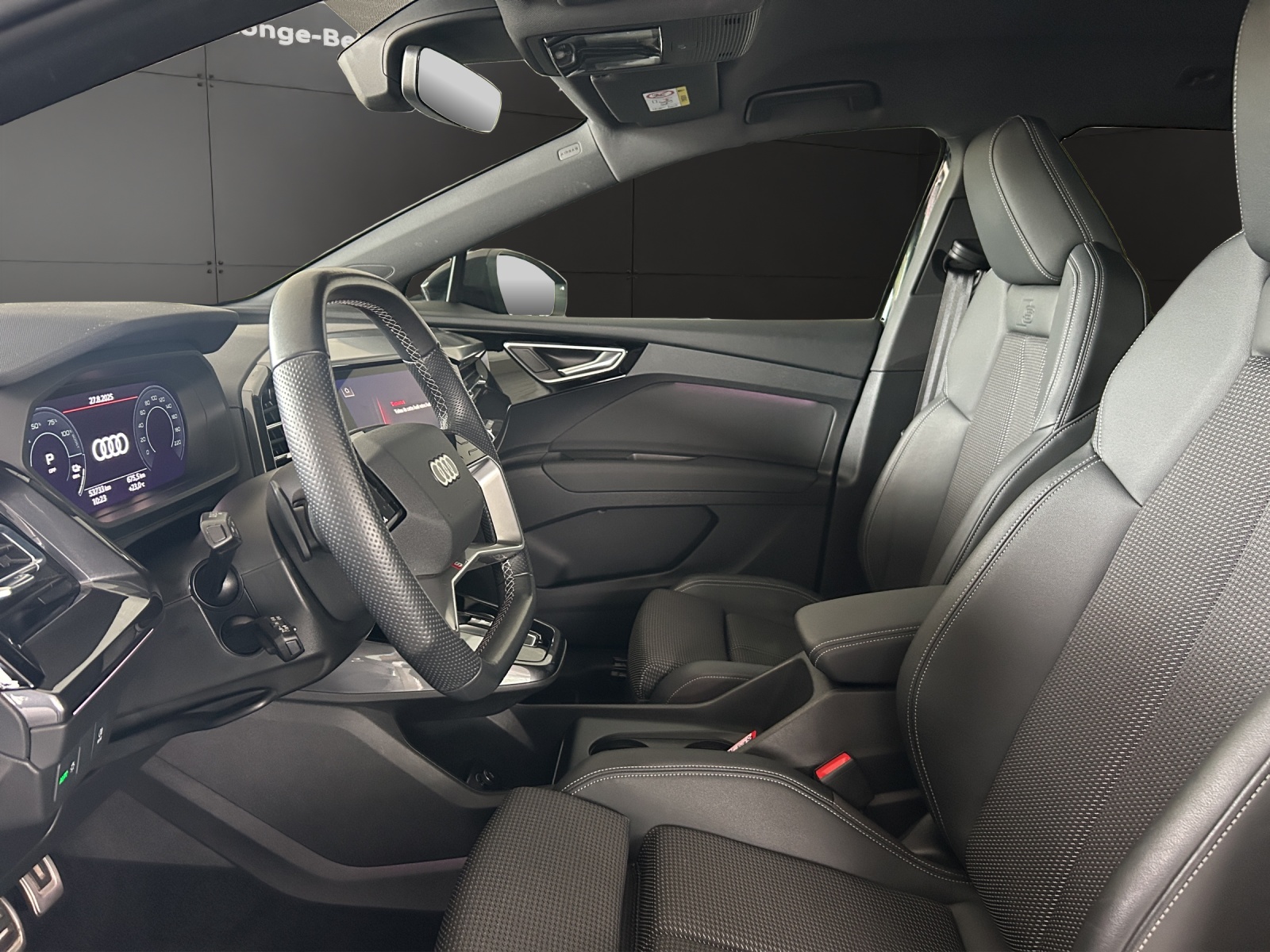AUDI Q4 e-tron 50 quattro-image-8