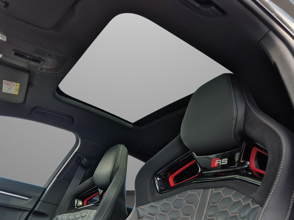 AUDI RS Q3 Sportback edition 10 years quattro S tronic-image-12