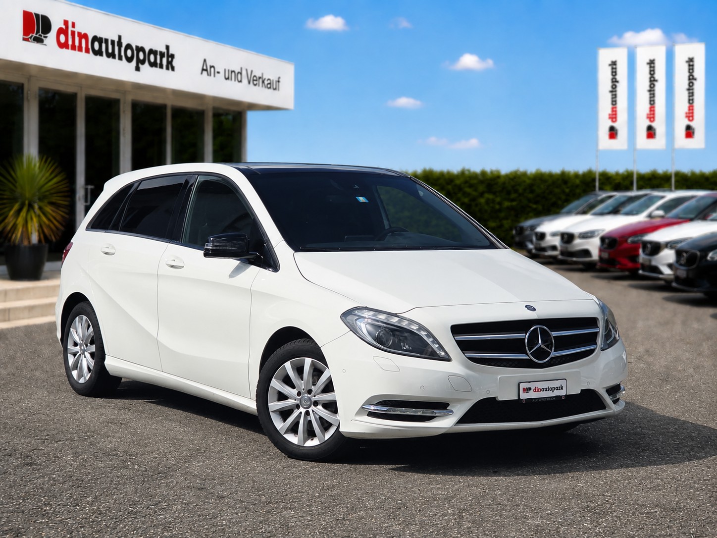 MERCEDES-BENZ B 200 7G-DCT * CH-Fahrzeug *-image-1