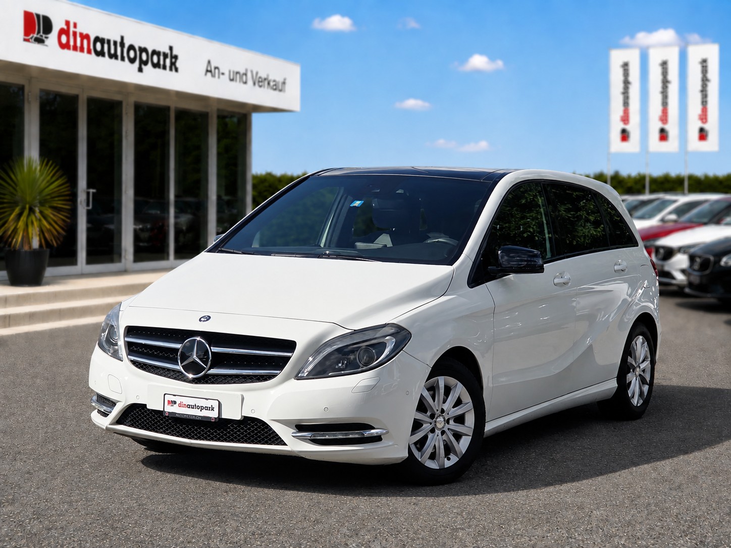 MERCEDES-BENZ B 200 7G-DCT * CH-Fahrzeug *-image-0